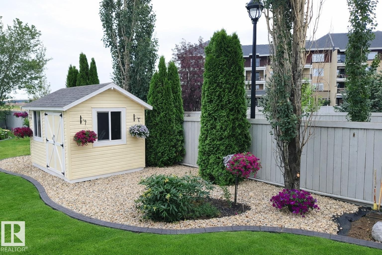 121 Galland Crescent, Edmonton, AB - Outdoor