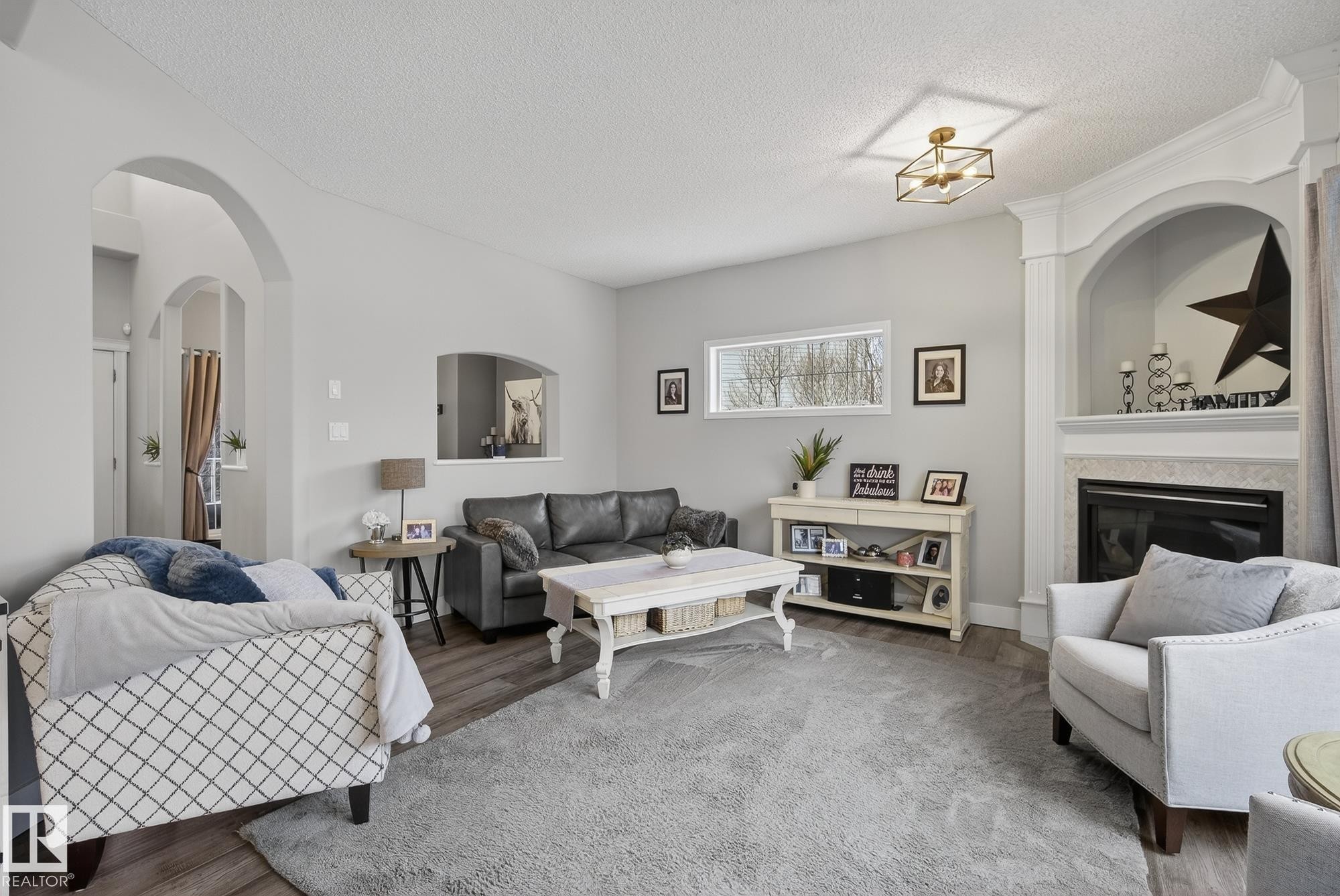 121 Galland Crescent, Edmonton, AB - Indoor With Fireplace