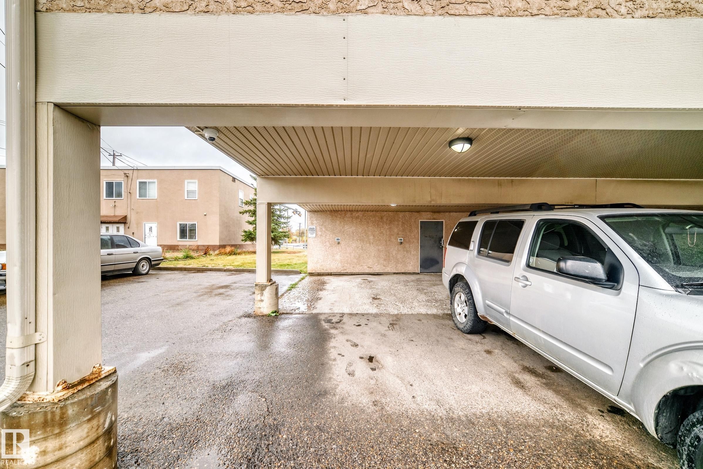 305 12710 127 Street, Edmonton, AB - With Exterior