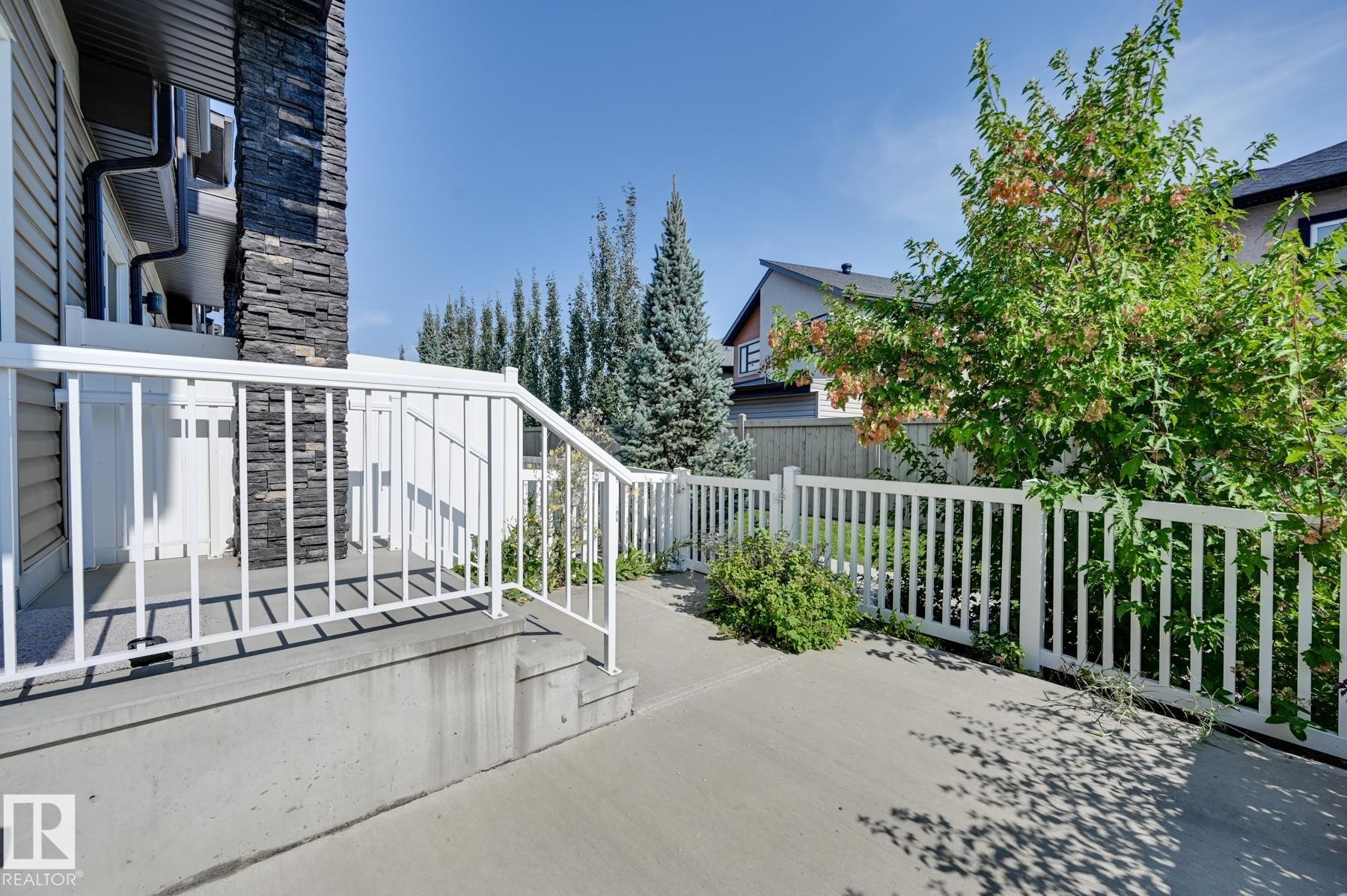 26 2215 24 Street, Edmonton, AB - Outdoor