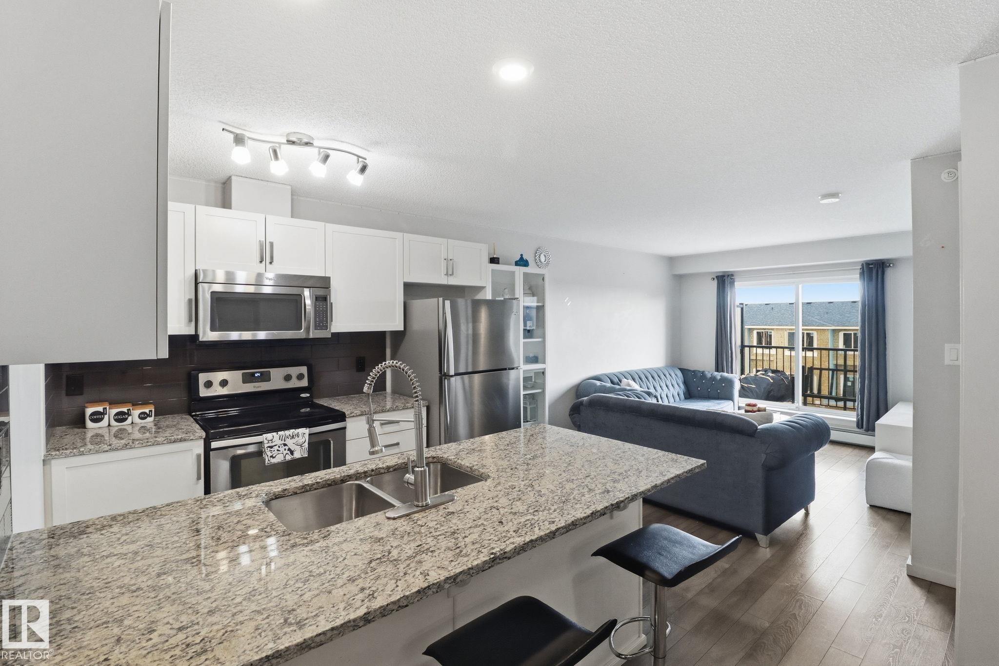 432 390 Windermere Road Nw, Edmonton, AB - Indoor Photo Showing Kitchen With Double Sink With Upgraded Kitchen
