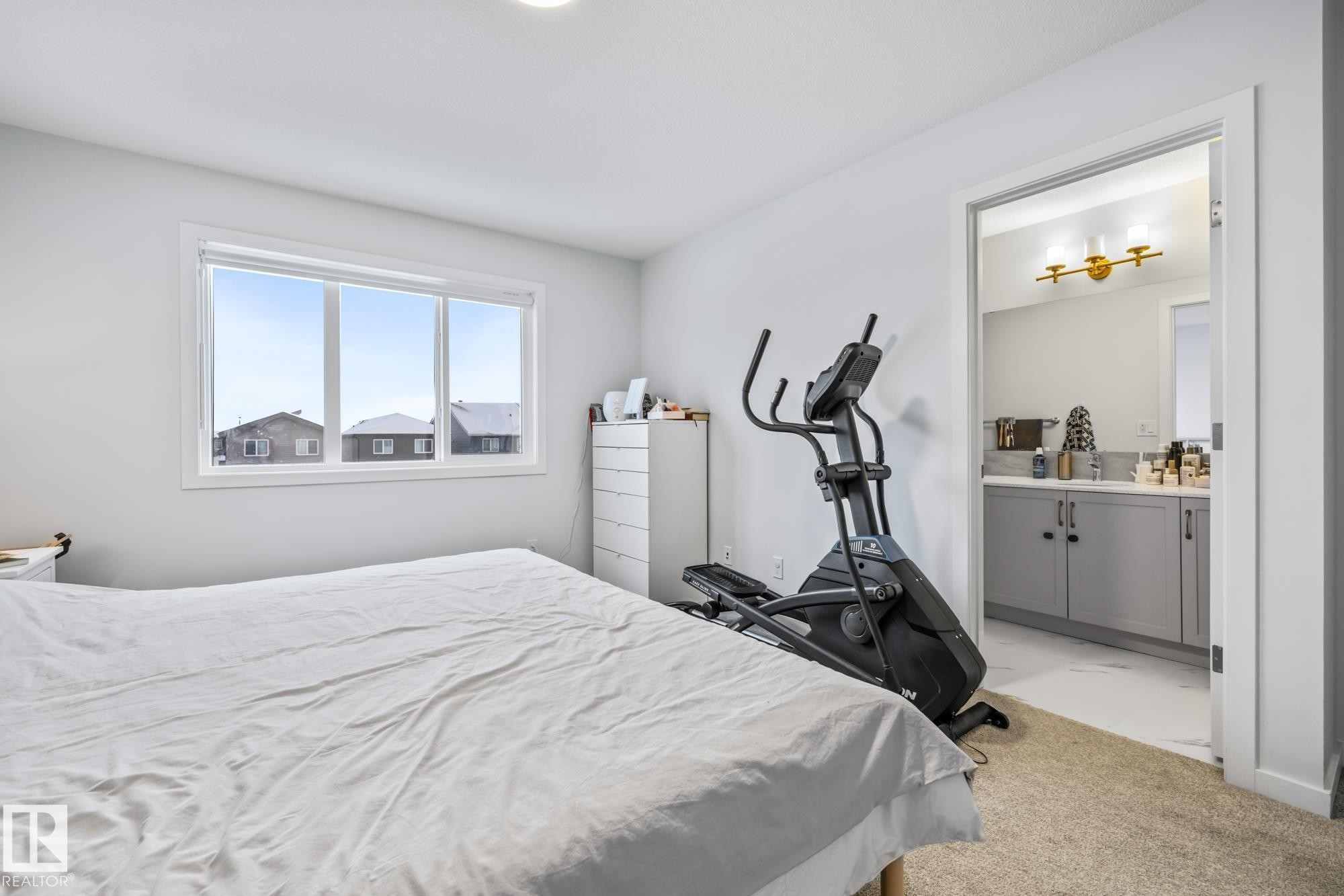 17227 3 Street, Edmonton, AB - Indoor Photo Showing Bedroom