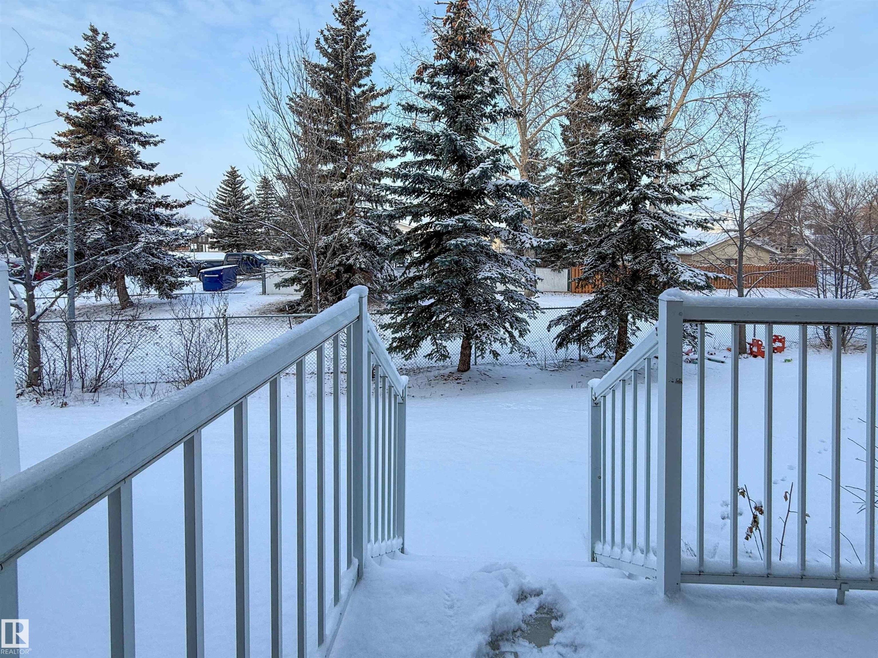 Edmonton, AB - Outdoor