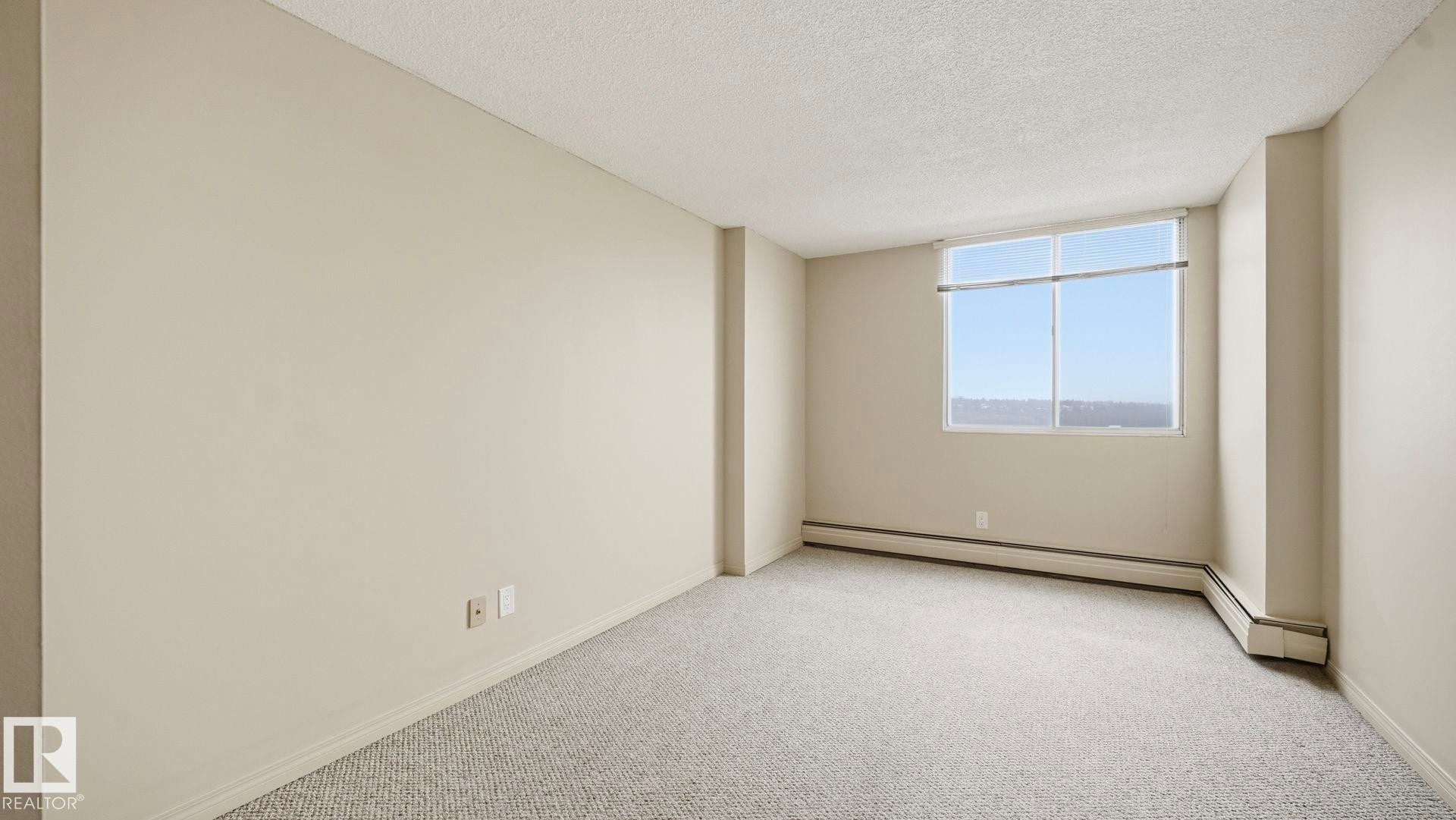 406 12121 Jasper Avenue, Edmonton, AB - Indoor Photo Showing Other Room