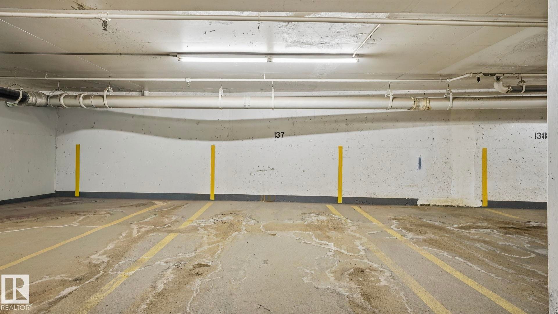 406 12121 Jasper Avenue, Edmonton, AB - Indoor Photo Showing Garage