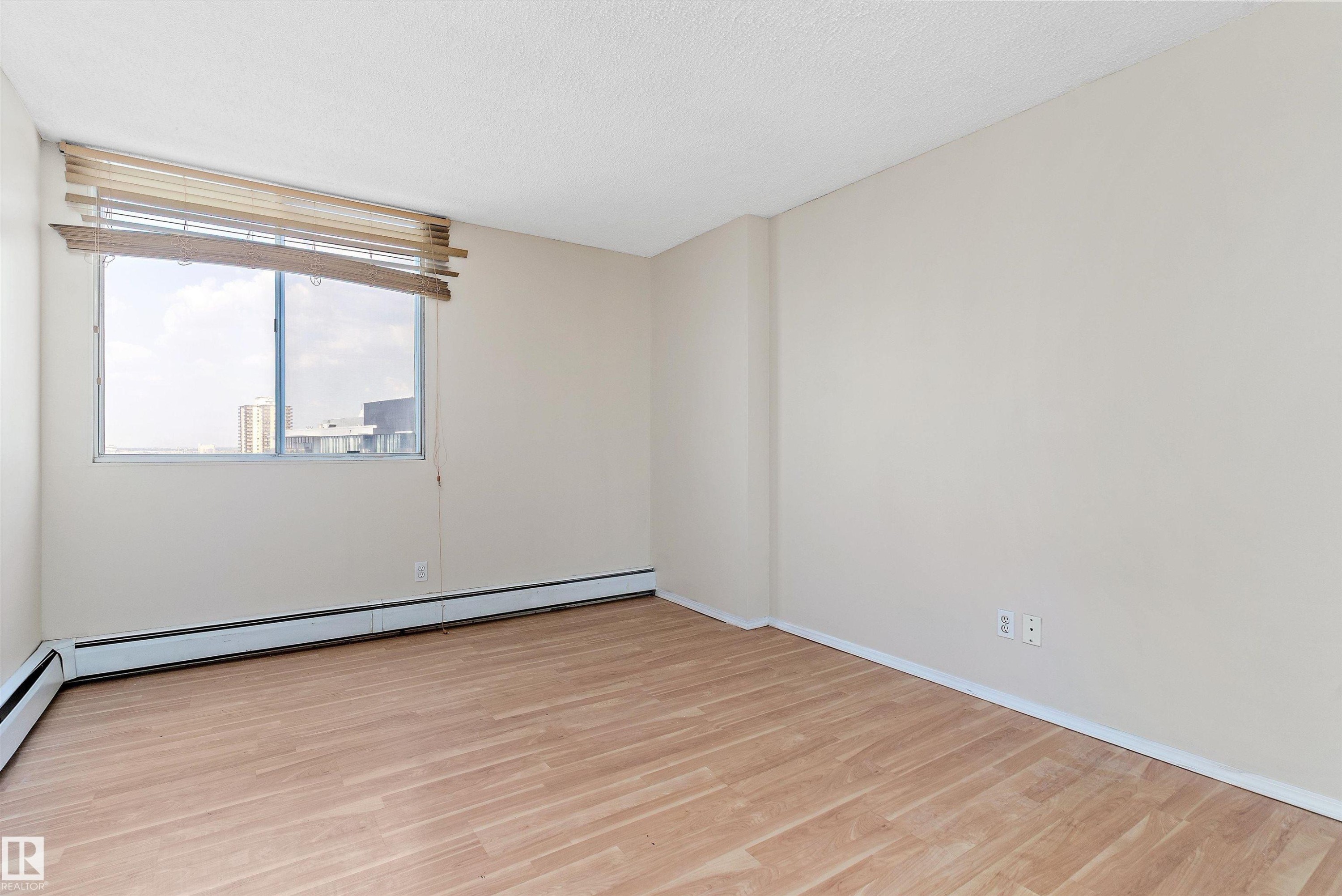 1401 12141 Jasper Avenue, Edmonton, AB - Indoor Photo Showing Other Room