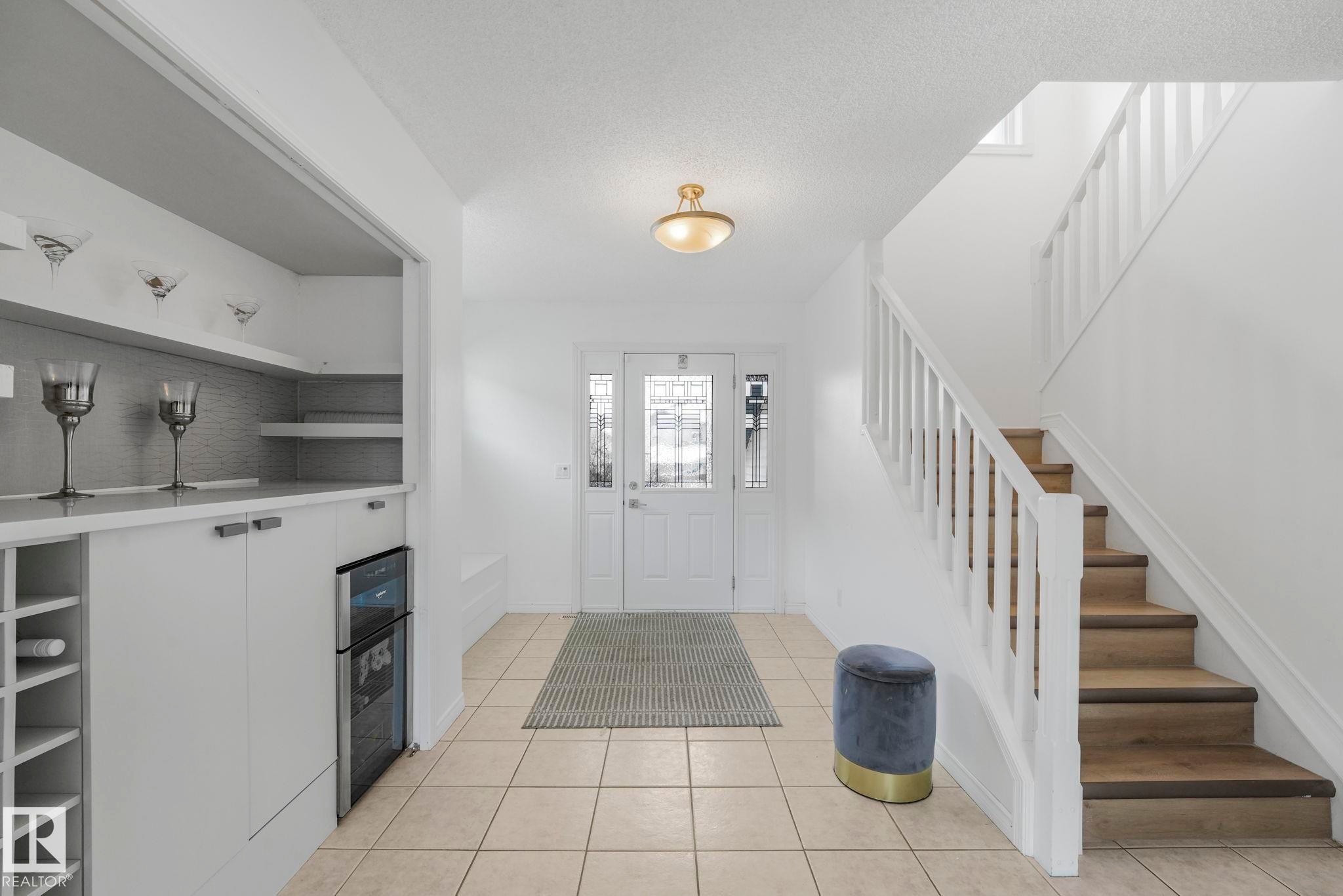 12 Rue Bouchard, Beaumont, AB - Indoor Photo Showing Other Room