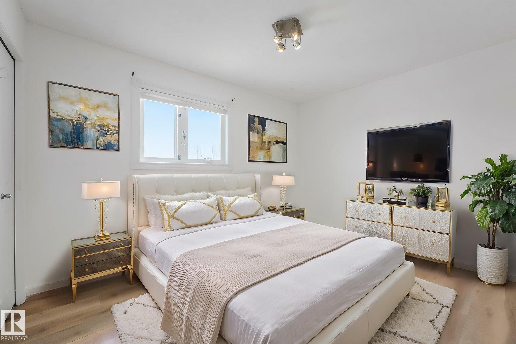 12 Rue Bouchard, Beaumont, AB - Indoor Photo Showing Bedroom