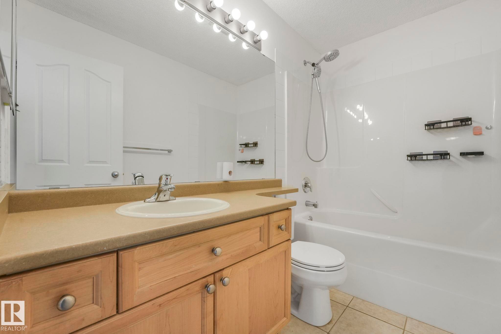 12 Rue Bouchard, Beaumont, AB - Indoor Photo Showing Bathroom