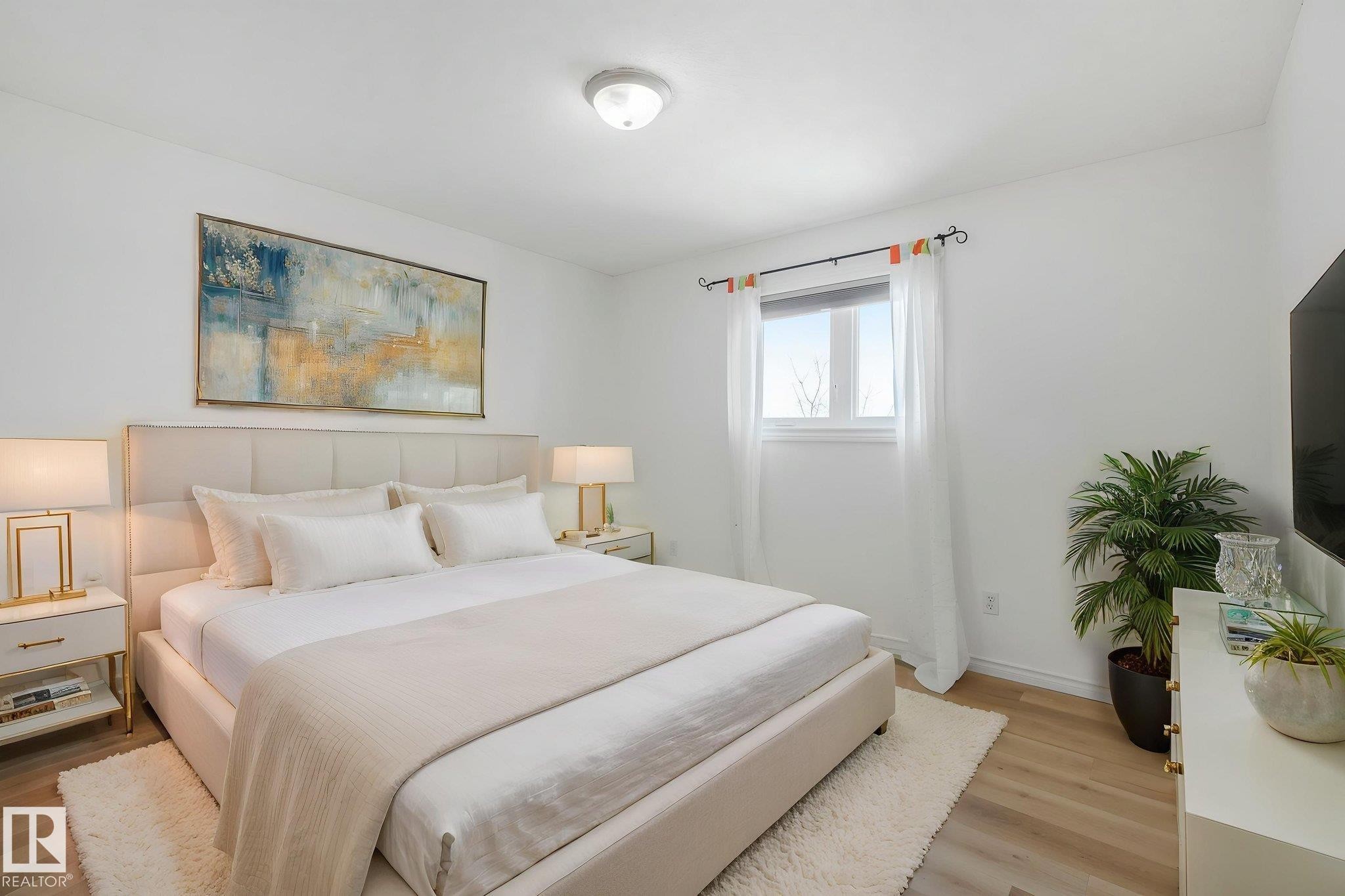12 Rue Bouchard, Beaumont, AB - Indoor Photo Showing Bedroom