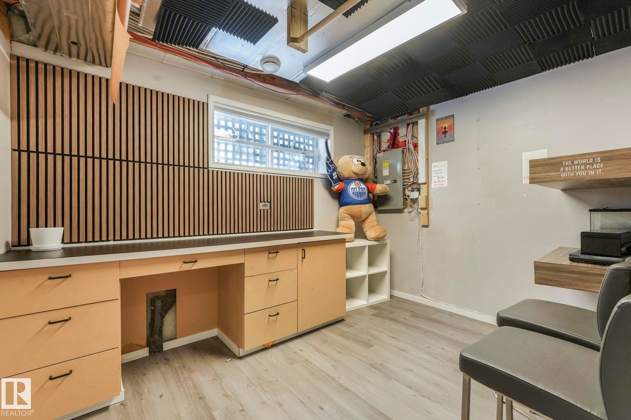 12 Rue Bouchard, Beaumont, AB - Indoor