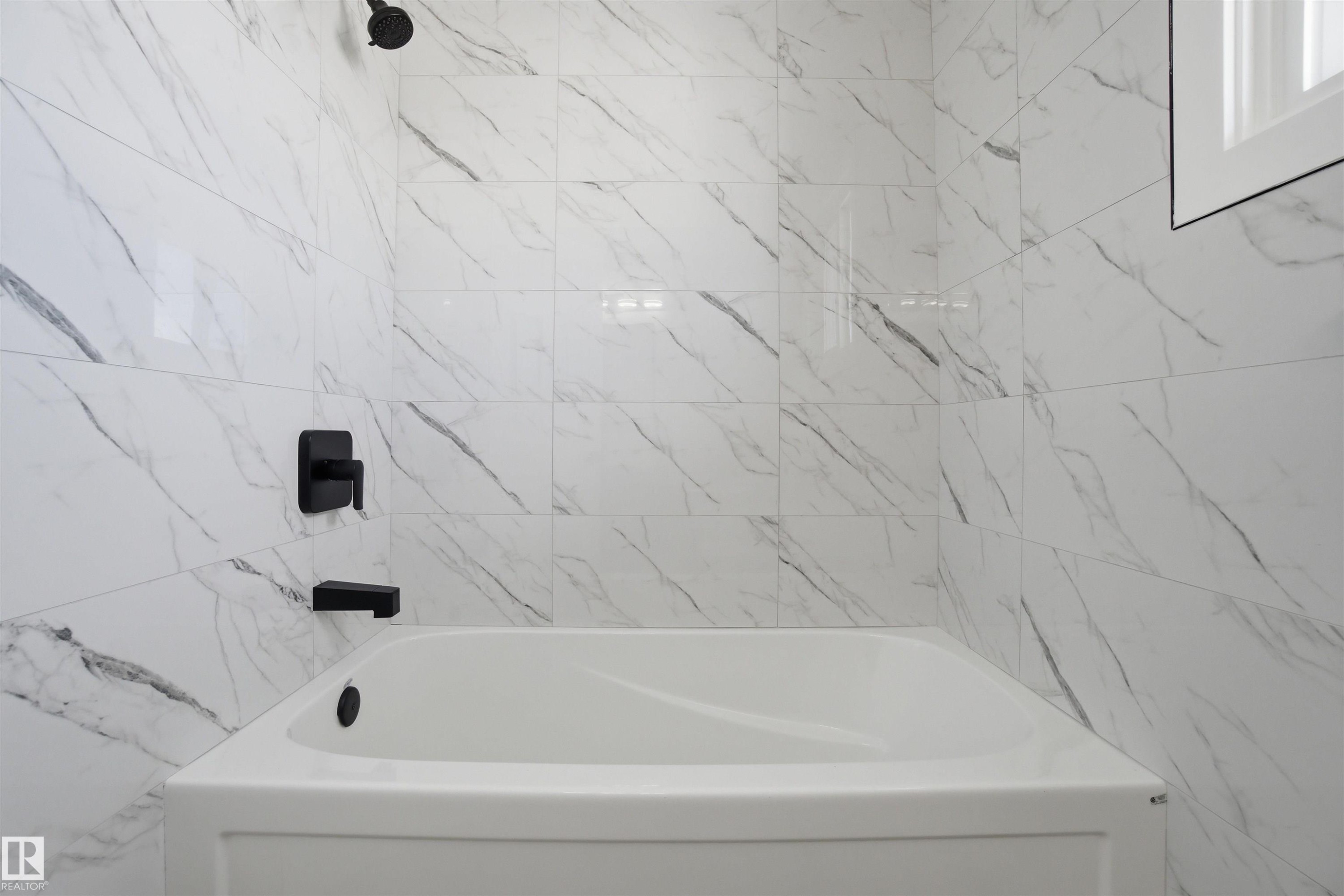 225 Harrison Drive, Edmonton, AB - Indoor Photo Showing Bathroom