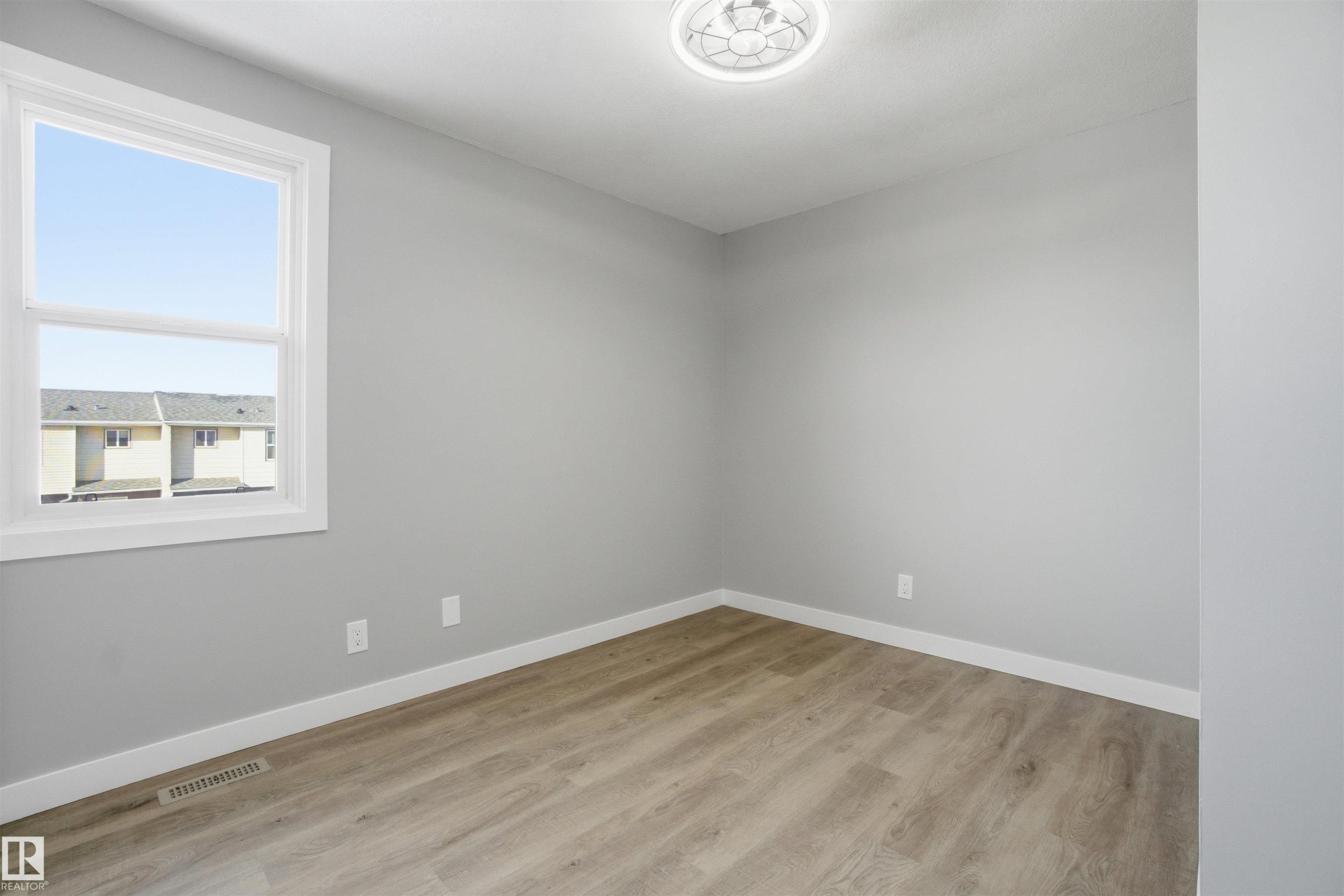 225 Harrison Drive, Edmonton, AB - Indoor Photo Showing Other Room