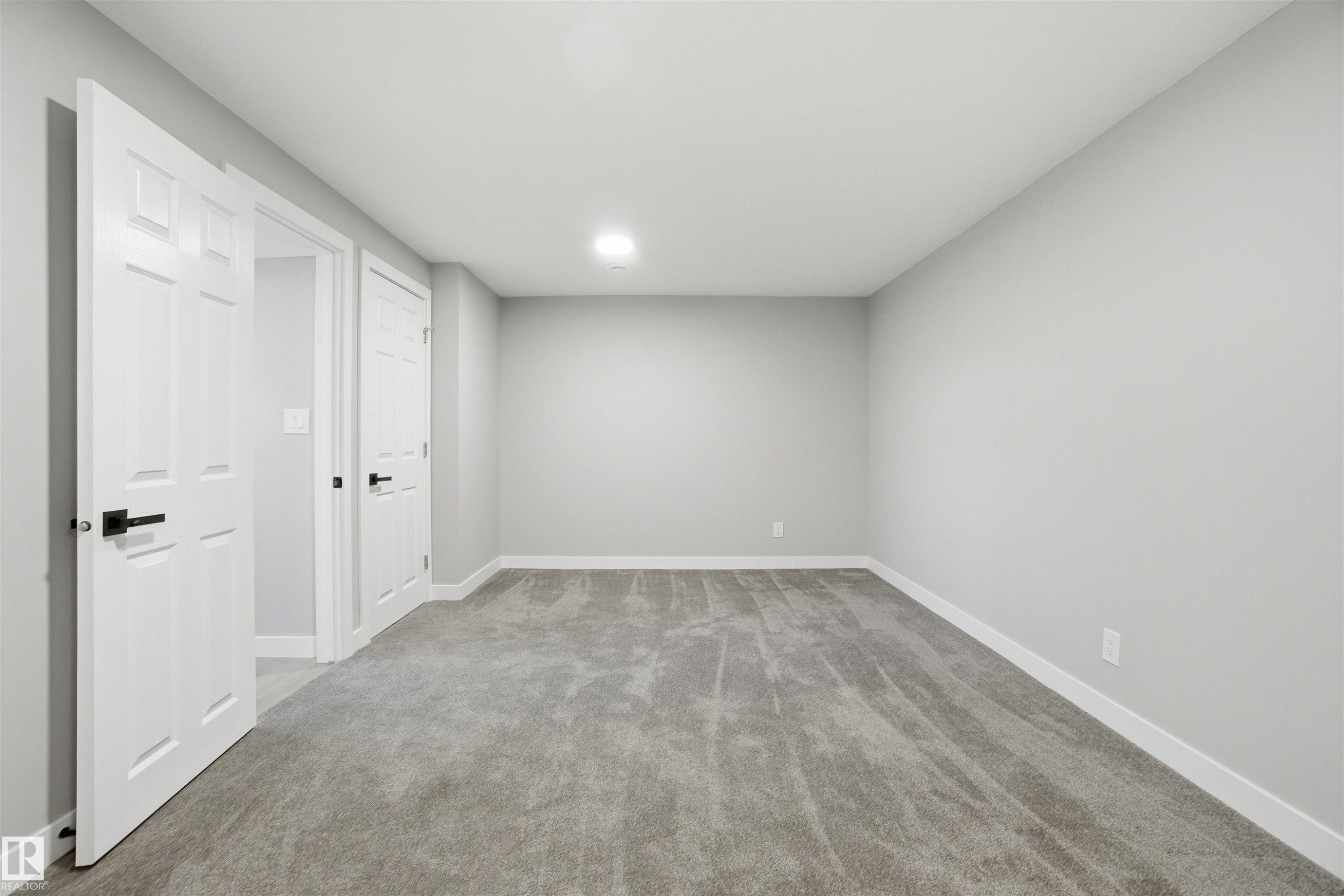 225 Harrison Drive, Edmonton, AB - Indoor Photo Showing Other Room