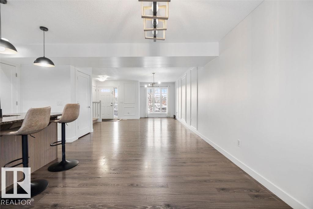 221 Cy Becker Blvd, Edmonton, AB - Indoor Photo Showing Other Room