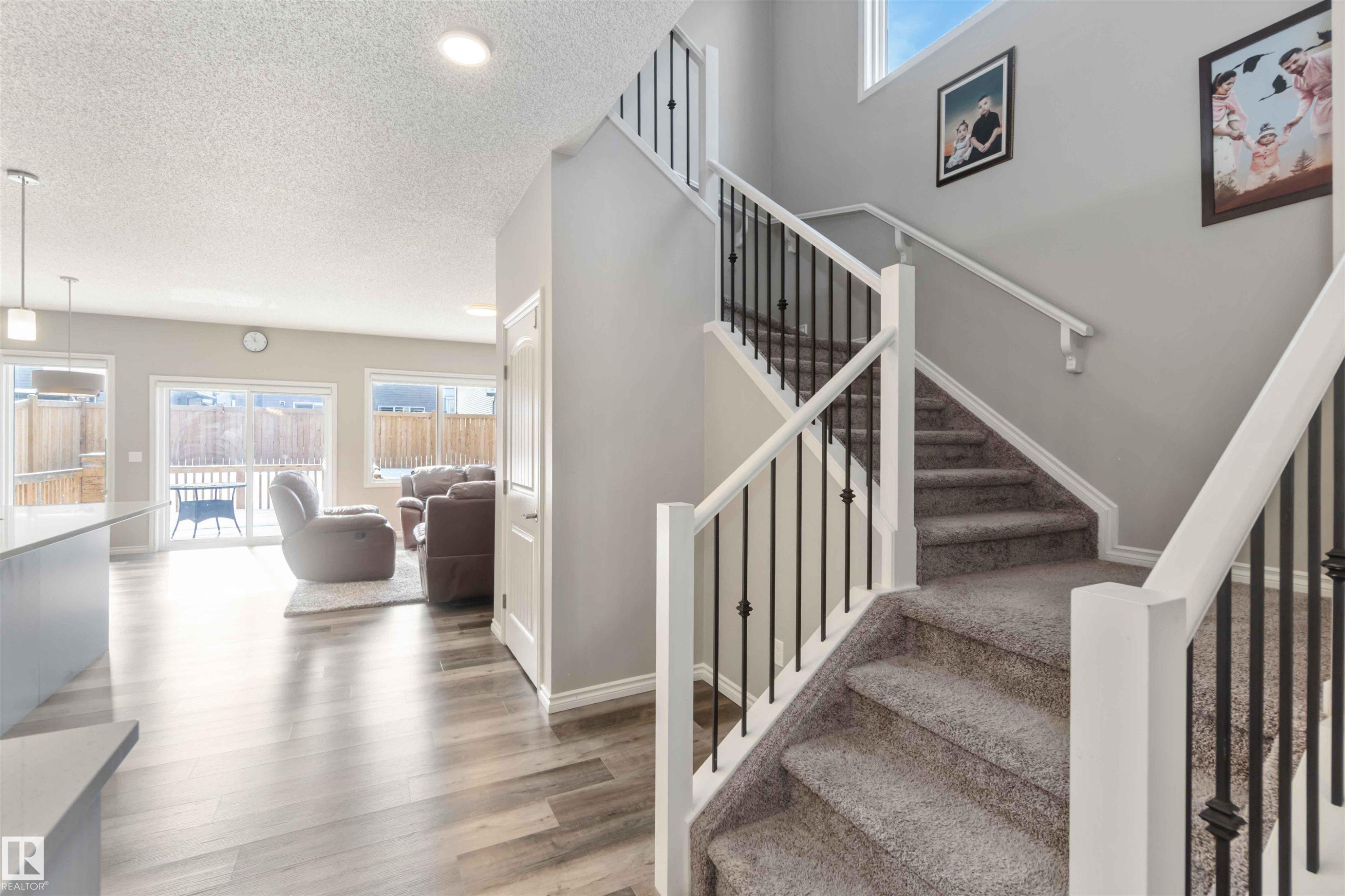 435 41 Avenue, Edmonton, AB - Indoor Photo Showing Other Room