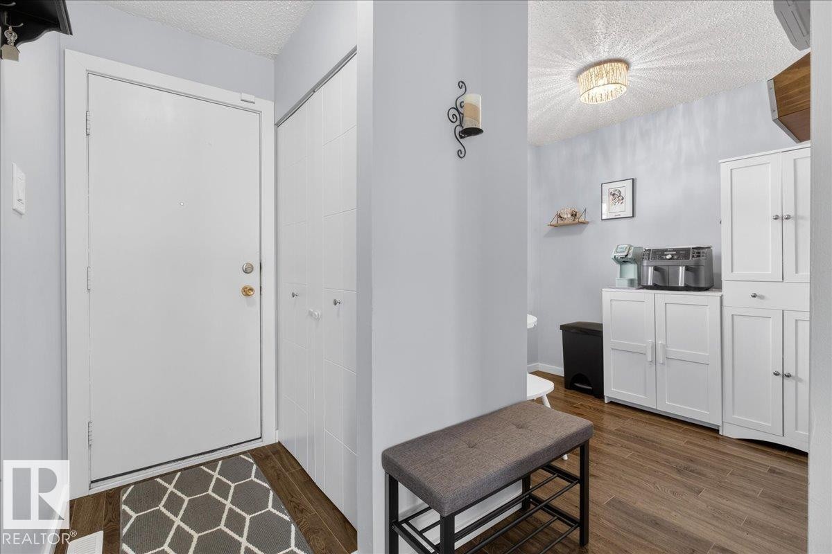 474 Abbottsfield Road, Edmonton, AB - Indoor Photo Showing Other Room