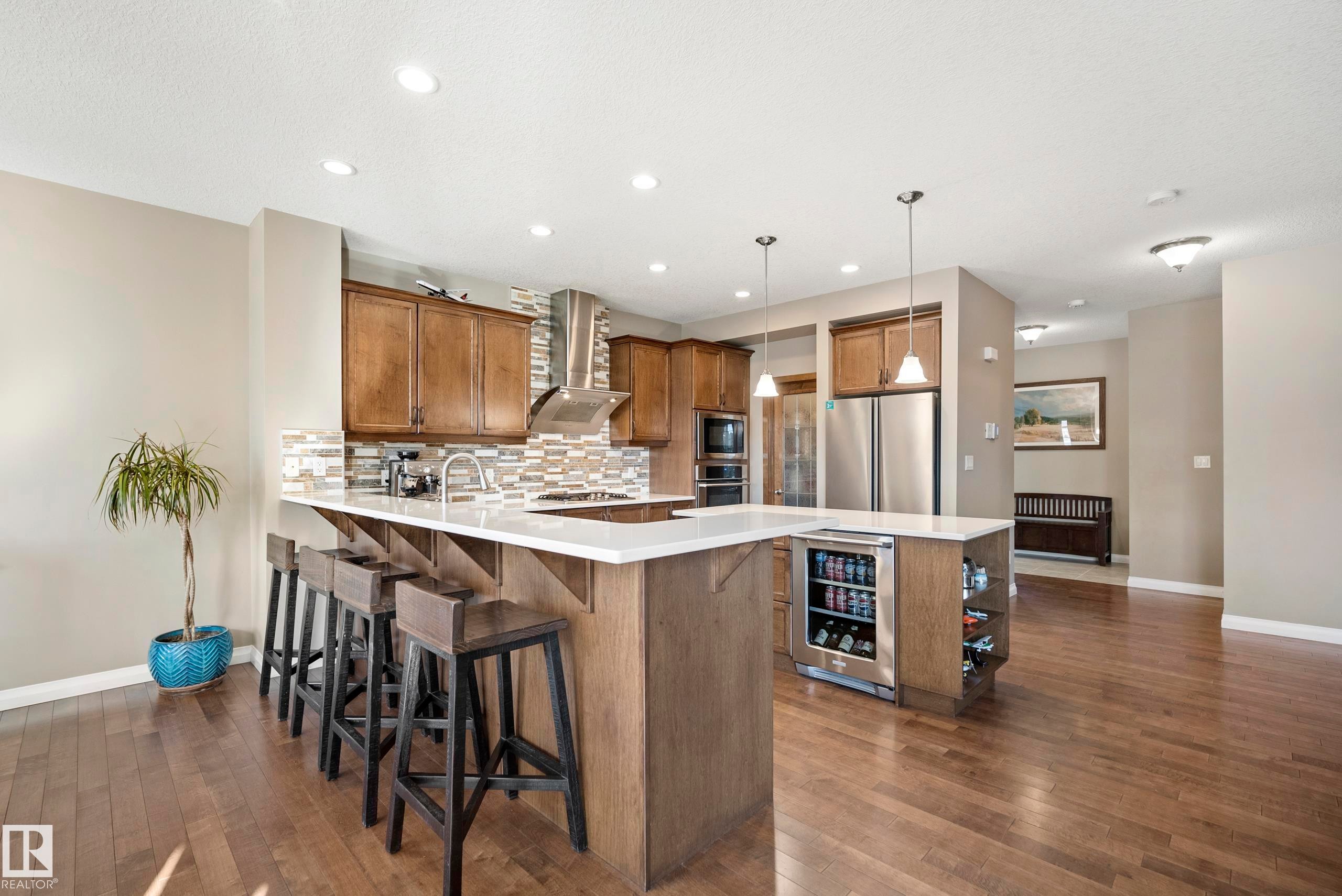 3689 Atkinson Loop, Edmonton, AB - Indoor Photo Showing Kitchen With Stainless Steel Kitchen With Upgraded Kitchen