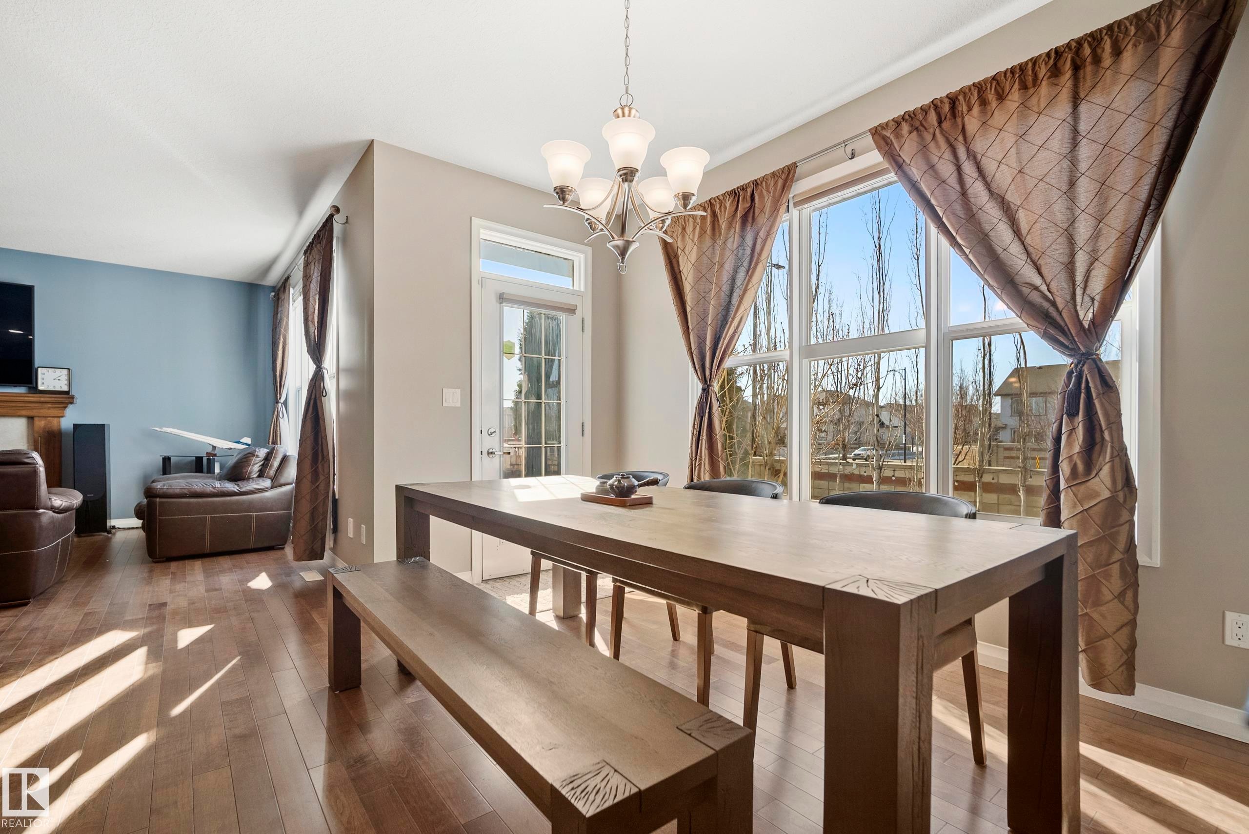 3689 Atkinson Loop, Edmonton, AB - Indoor