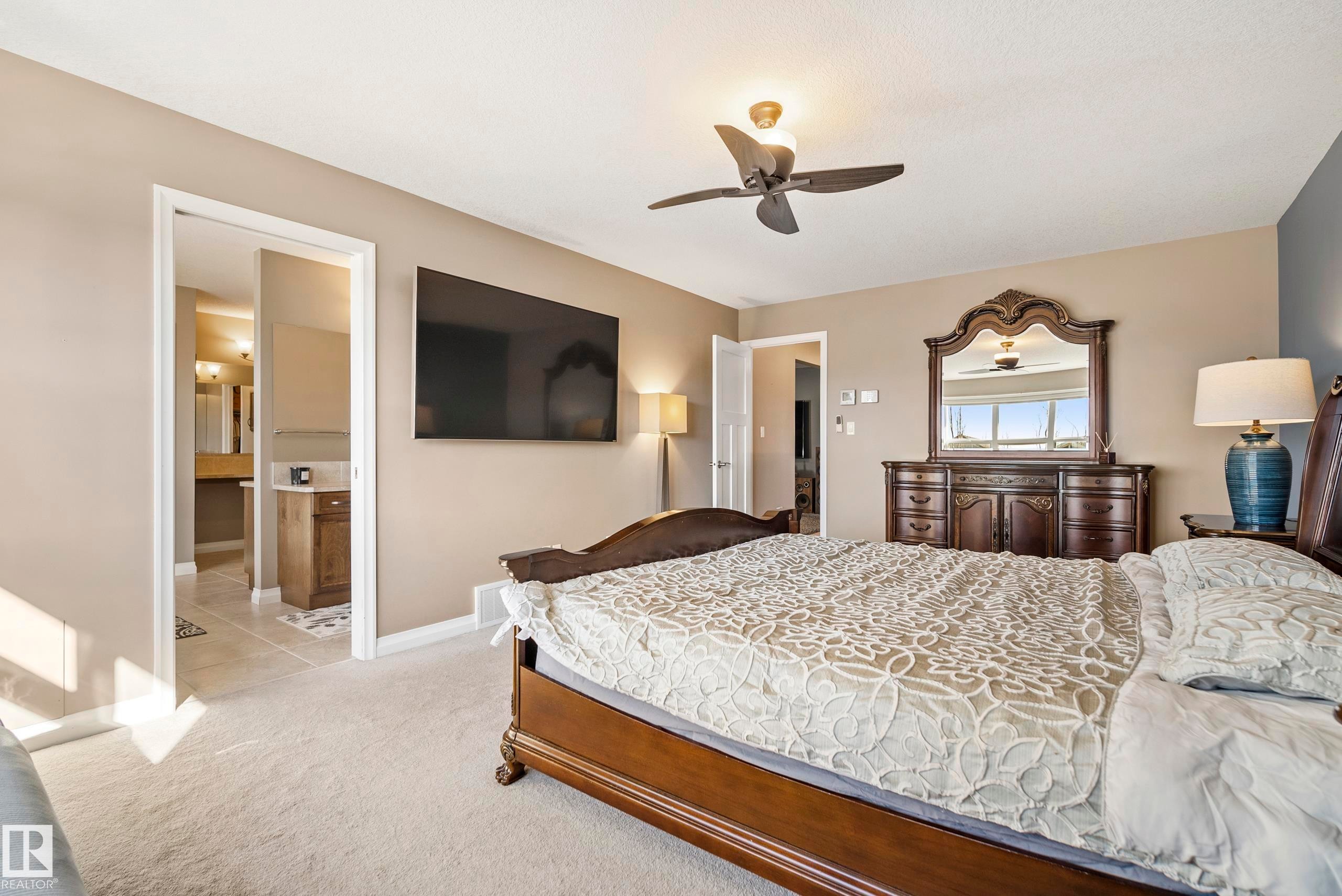 3689 Atkinson Loop, Edmonton, AB - Indoor Photo Showing Bedroom