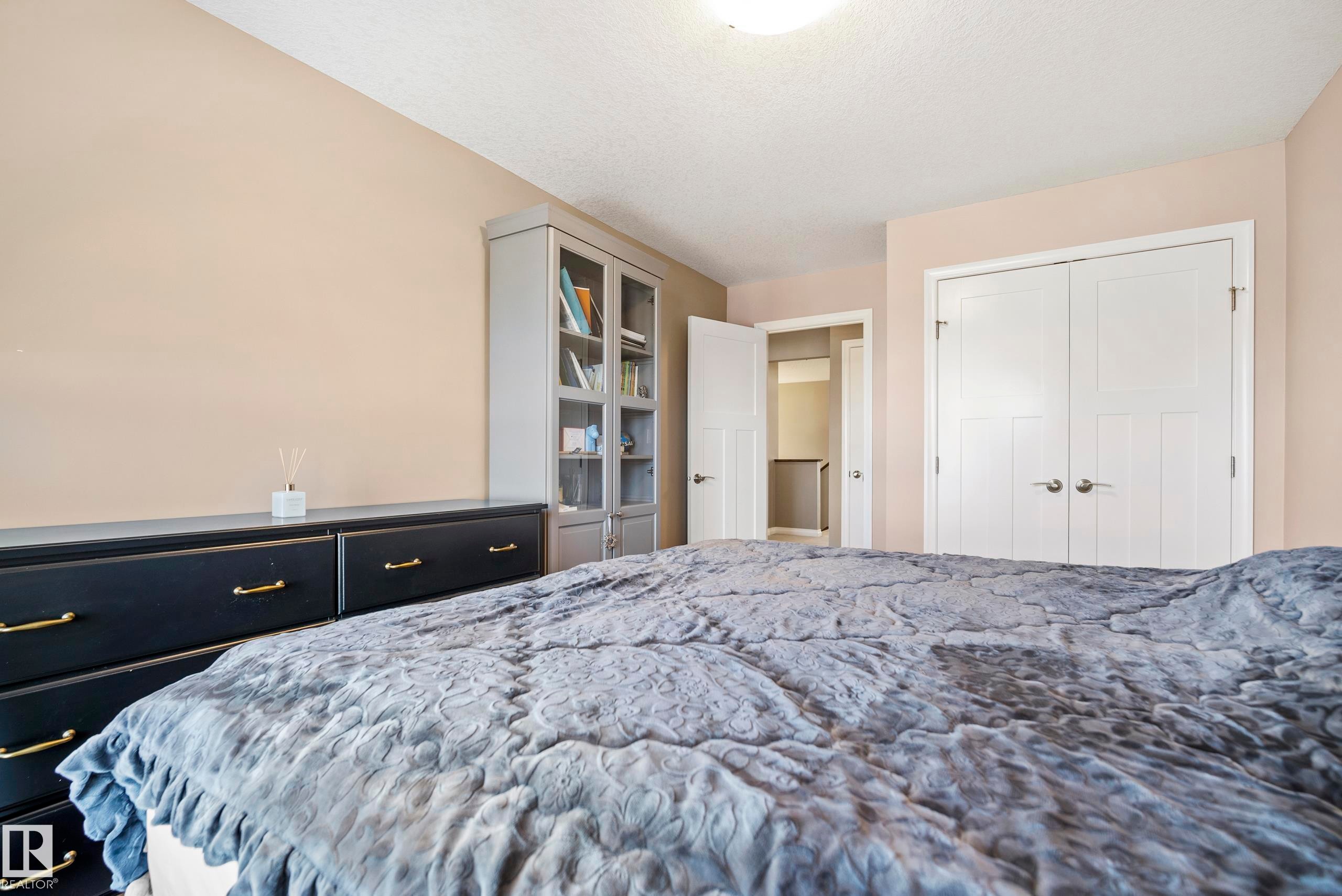 3689 Atkinson Loop, Edmonton, AB - Indoor Photo Showing Bedroom