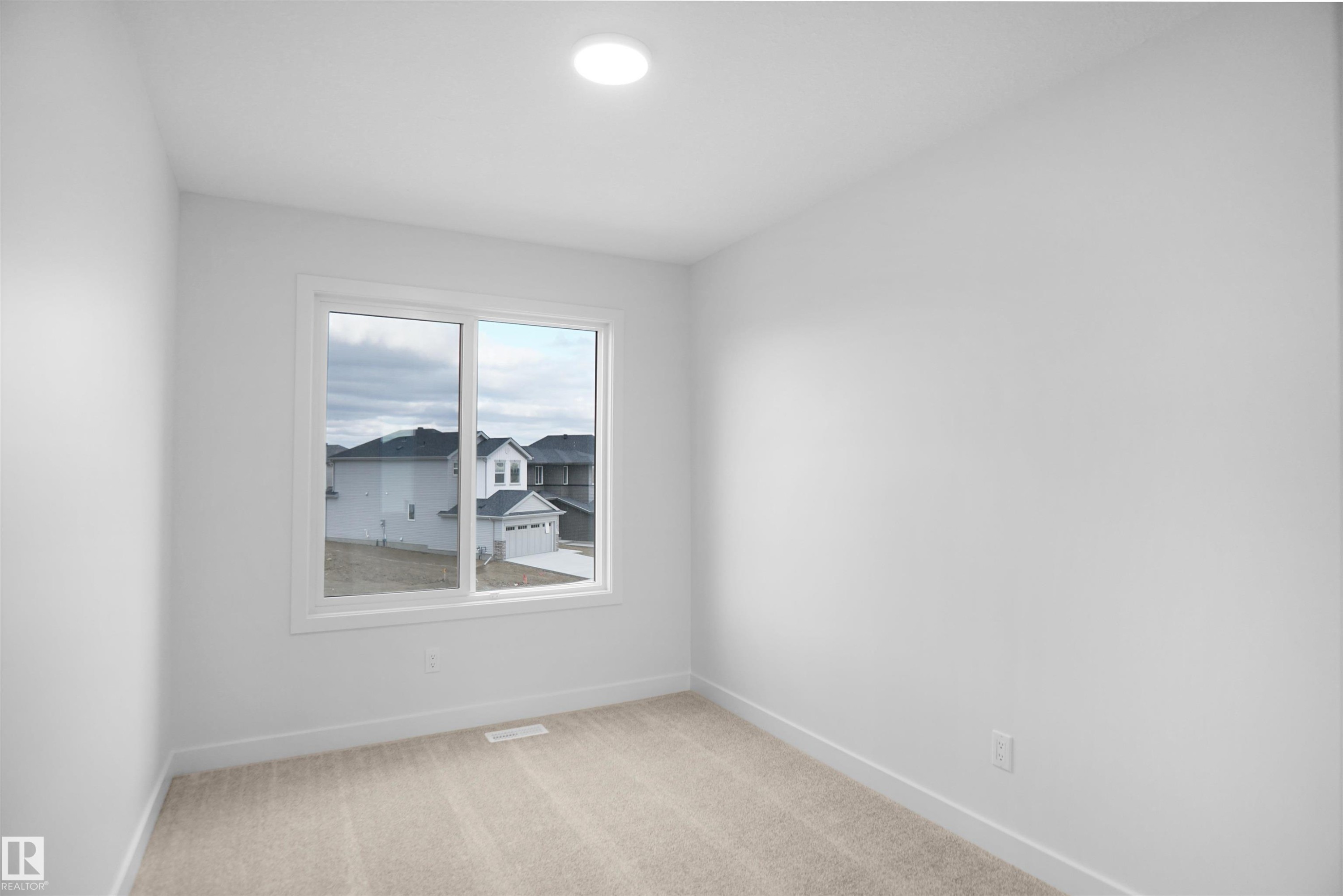 2250 194A Street, Edmonton, AB - Indoor Photo Showing Other Room