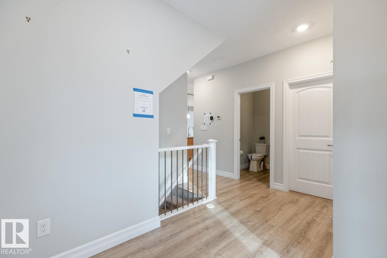 1424 29 Street, Edmonton, AB - Indoor Photo Showing Other Room