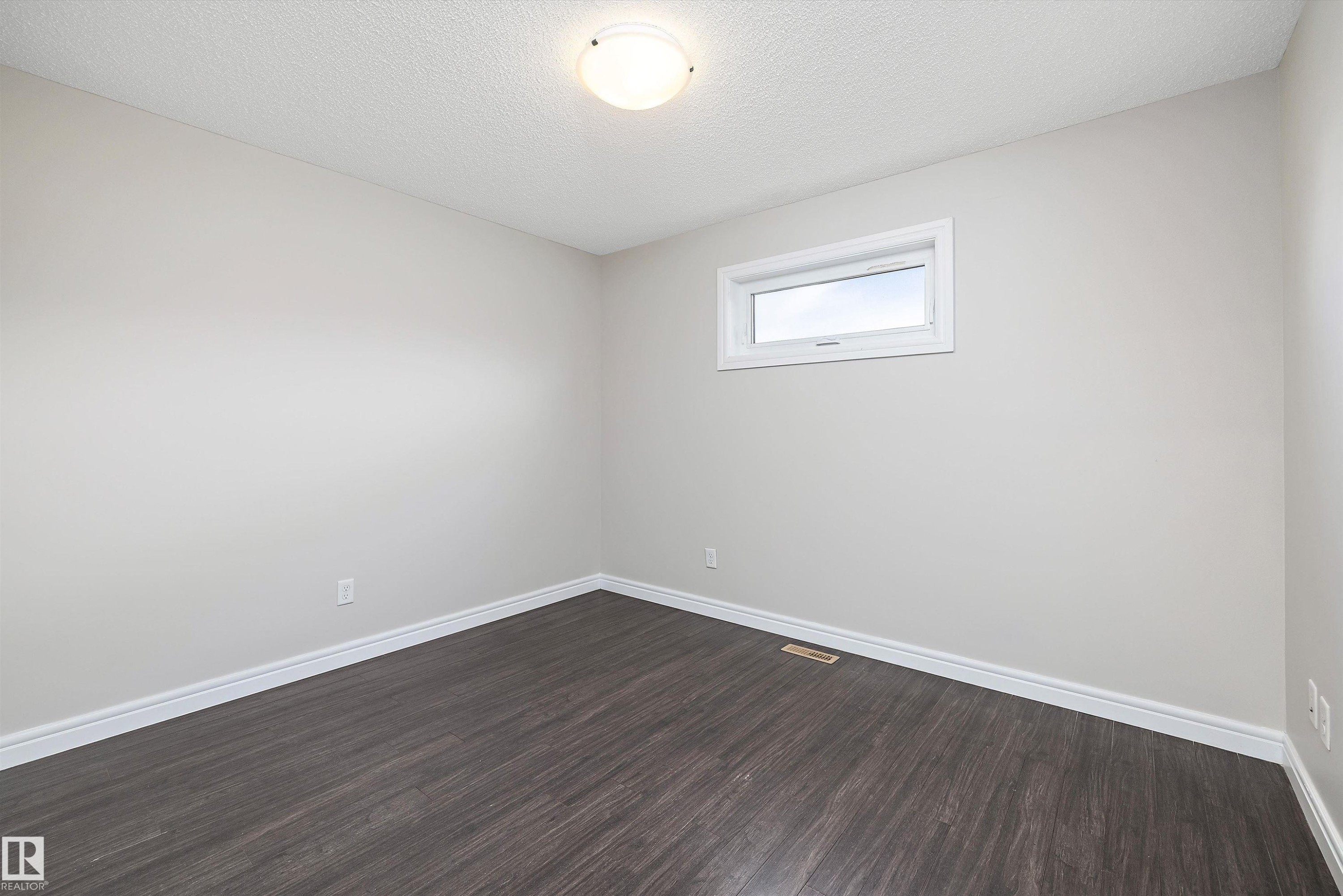 1104 161 Street, Edmonton, AB - Indoor Photo Showing Other Room