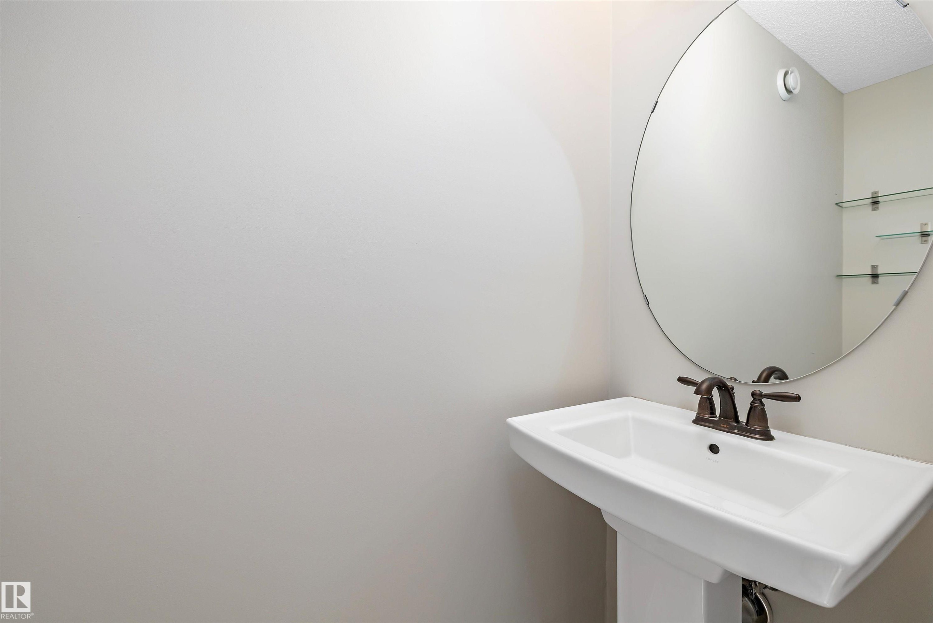 1104 161 Street, Edmonton, AB - Indoor Photo Showing Bathroom