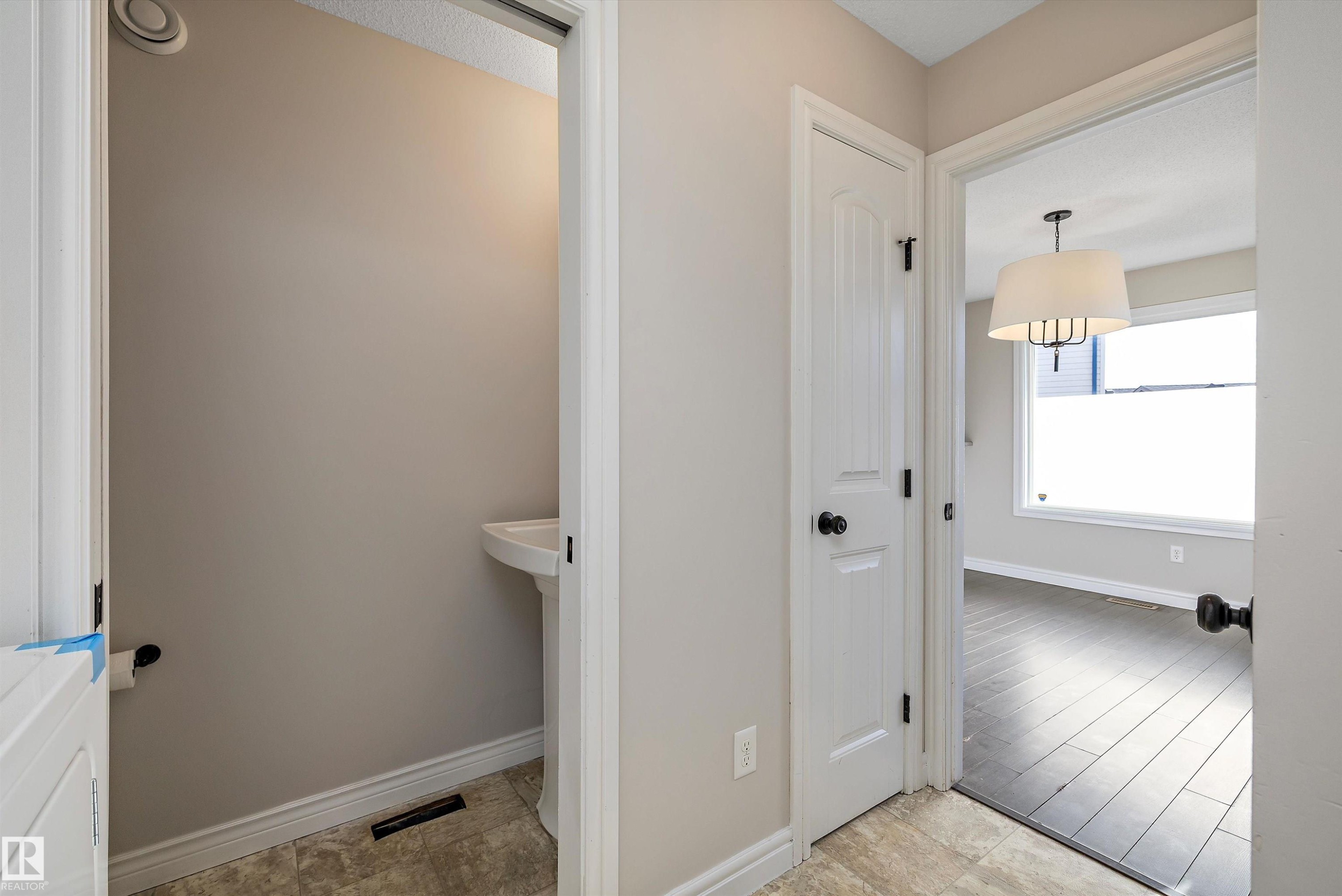 1104 161 Street, Edmonton, AB - Indoor Photo Showing Other Room