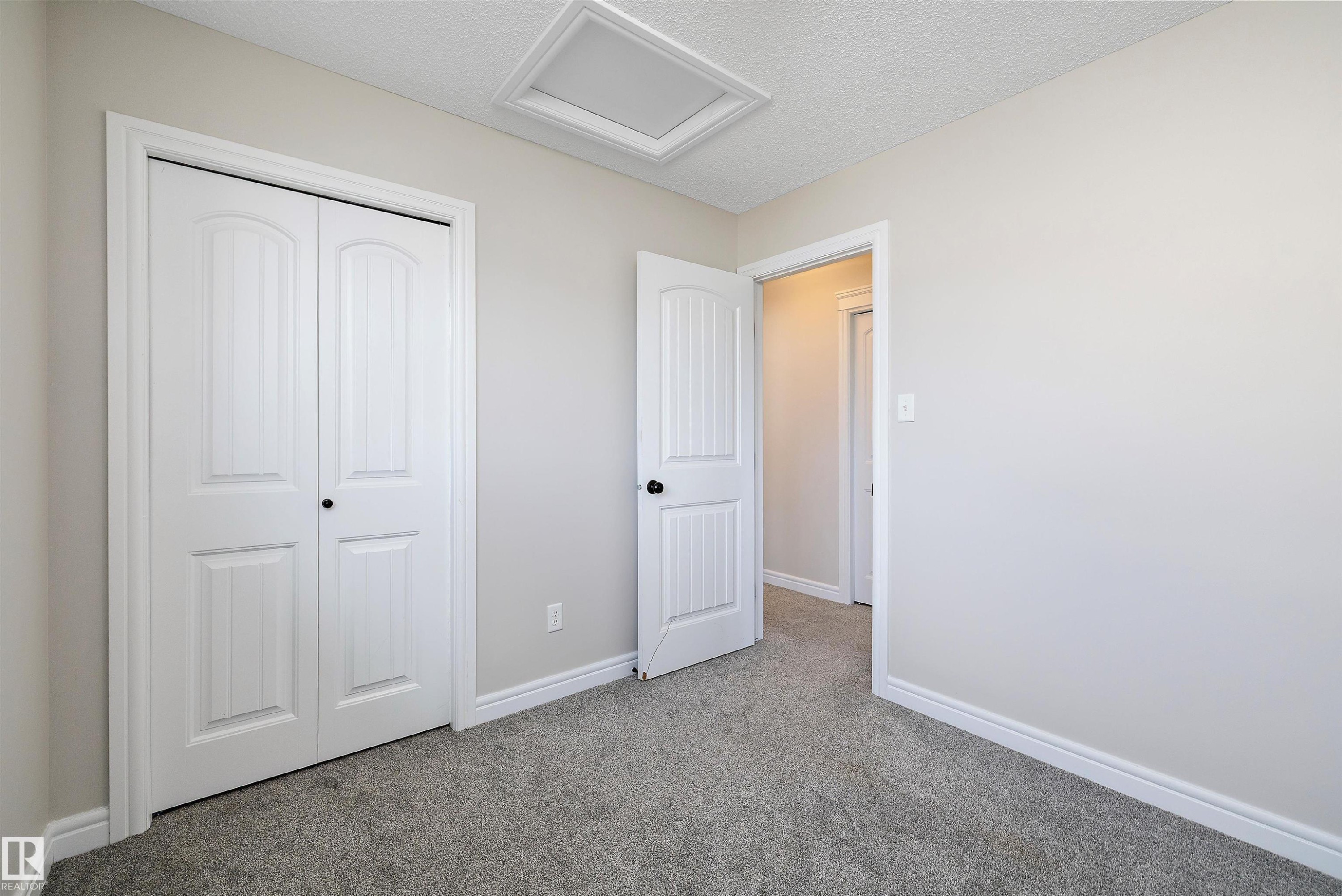 1104 161 Street, Edmonton, AB - Indoor