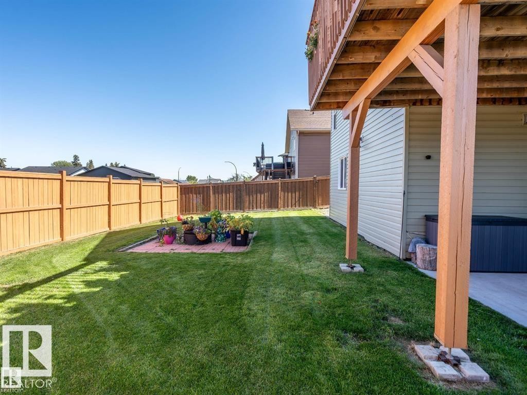 702 Pheasant Close, Cold Lake, AB - Outdoor