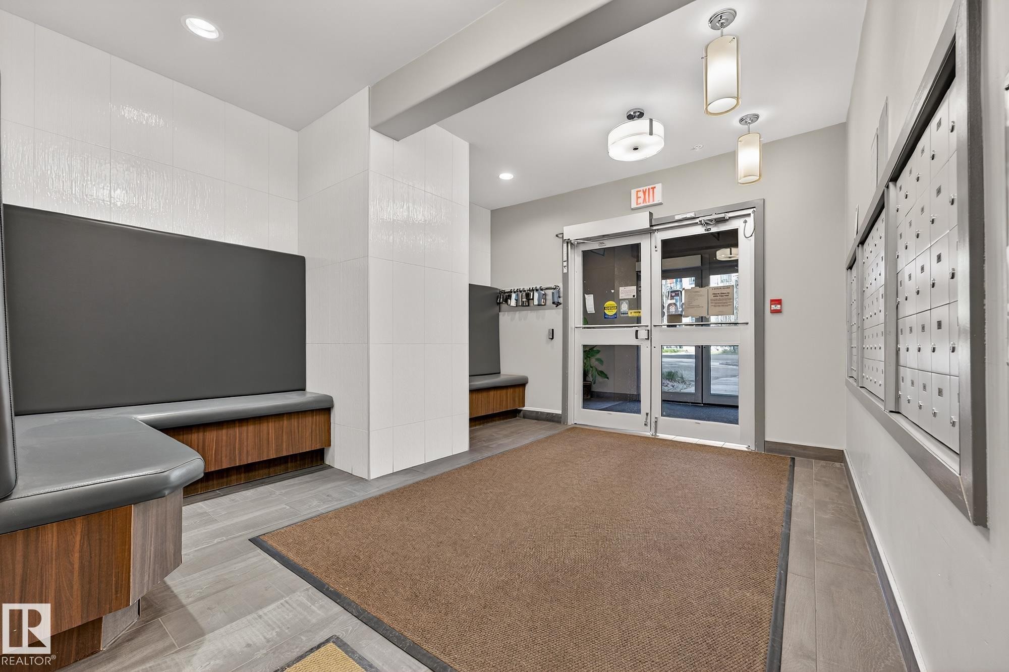 247 308 Ambleside Link, Edmonton, AB - Indoor Photo Showing Other Room