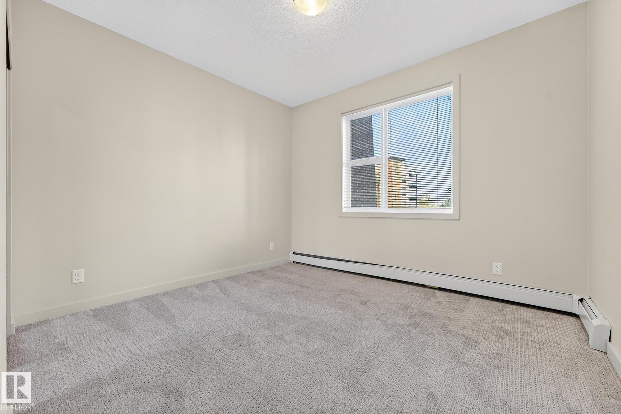 247 308 Ambleside Link, Edmonton, AB - Indoor Photo Showing Other Room