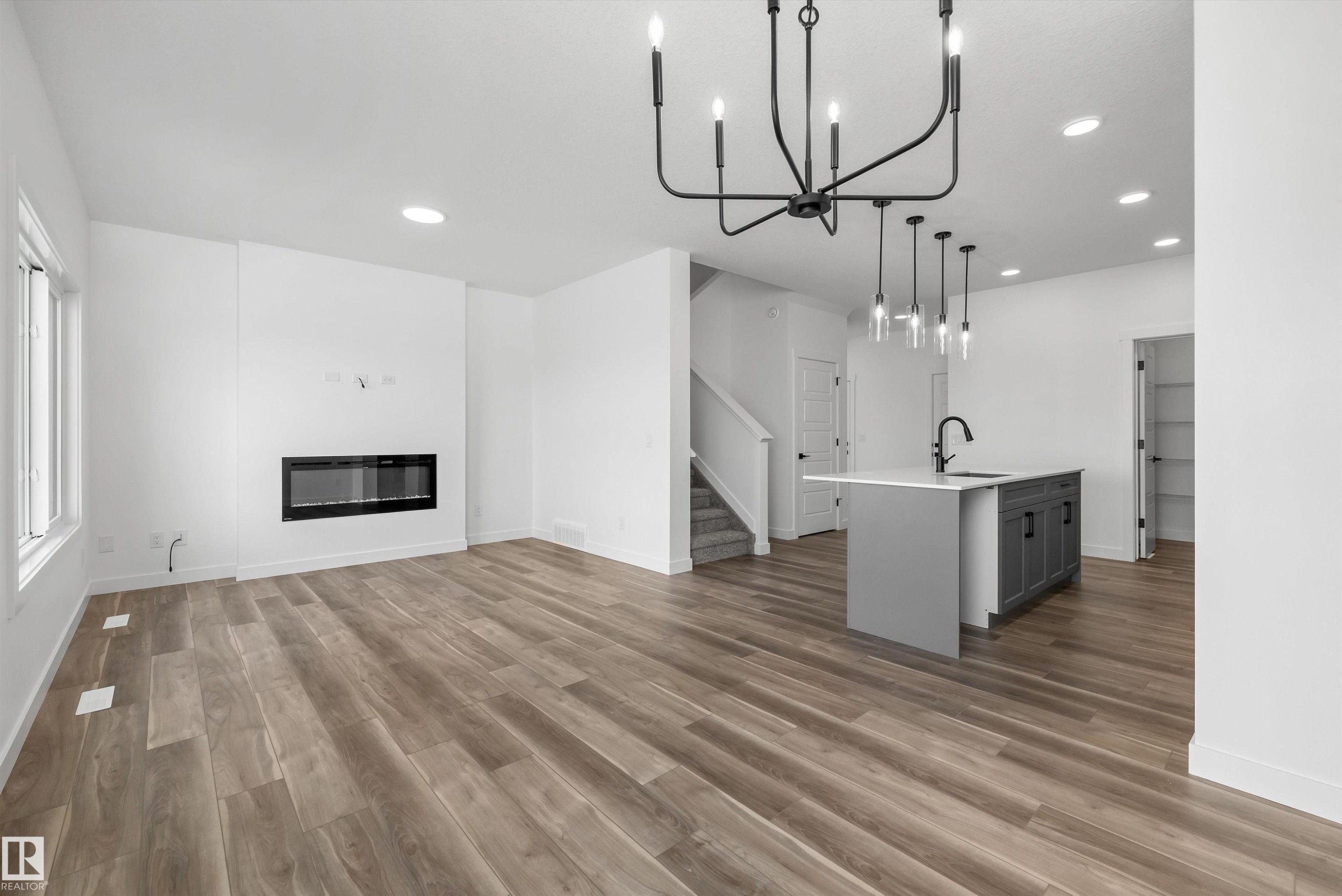 19111 20 Avenue, Edmonton, AB - Indoor With Fireplace