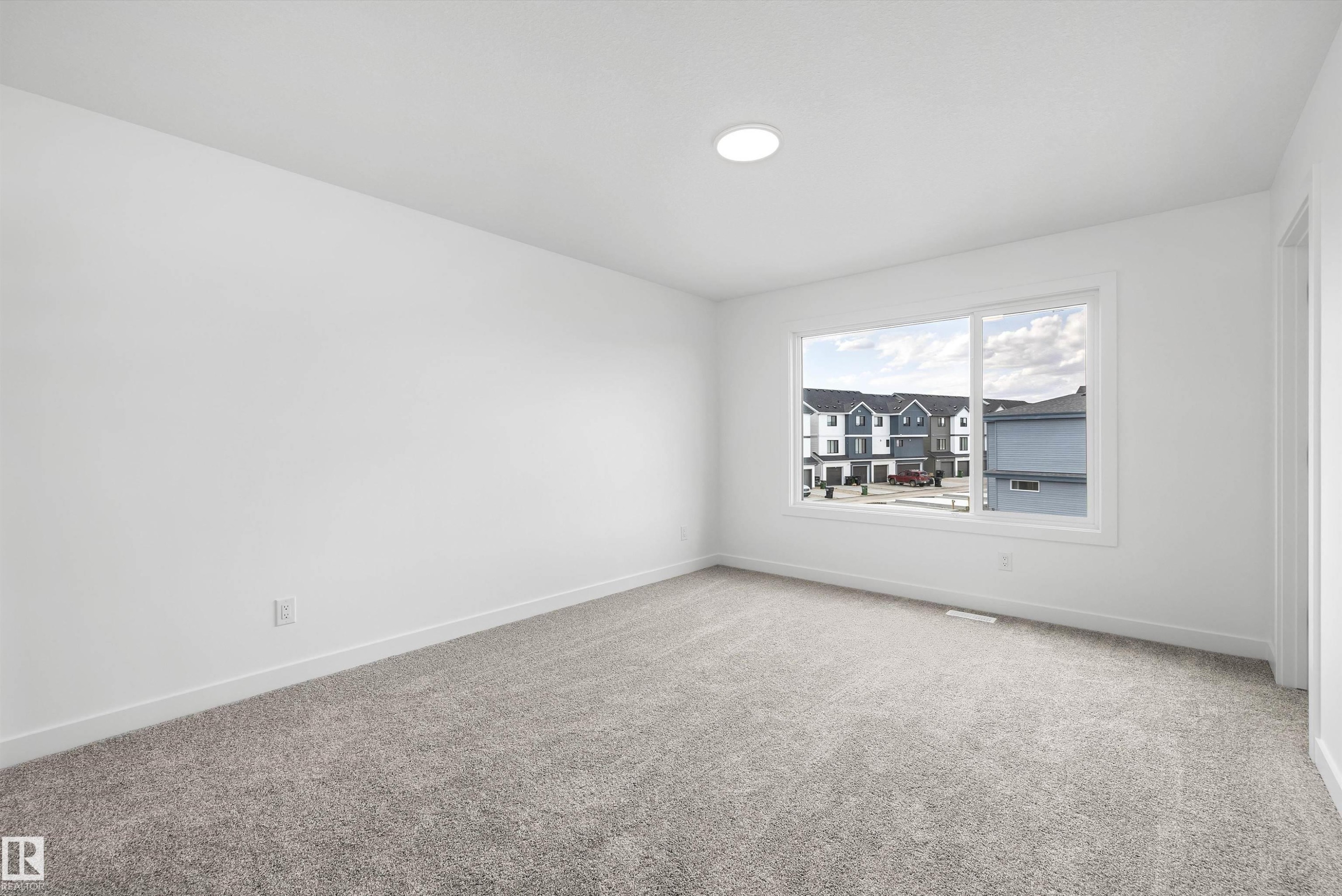 19111 20 Avenue, Edmonton, AB - Indoor