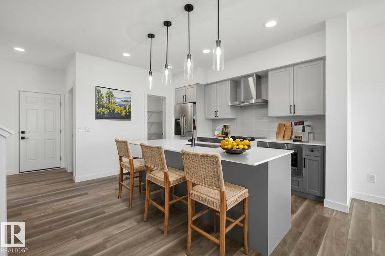 19111 20 Avenue, Edmonton, AB - Indoor