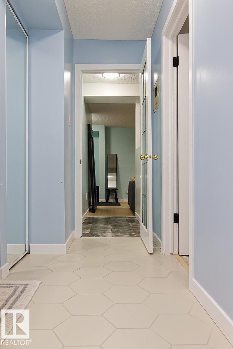 105 11217 103 Avenue Nw, Edmonton, AB - Indoor Photo Showing Other Room