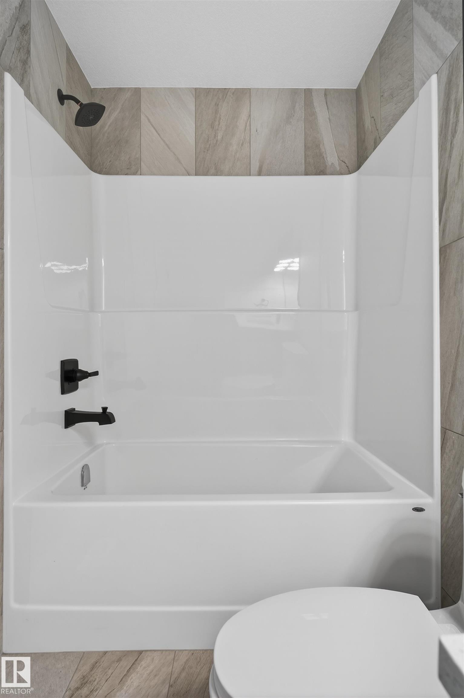 37 River Birch Way, St. Albert, AB - Indoor Photo Showing Bathroom