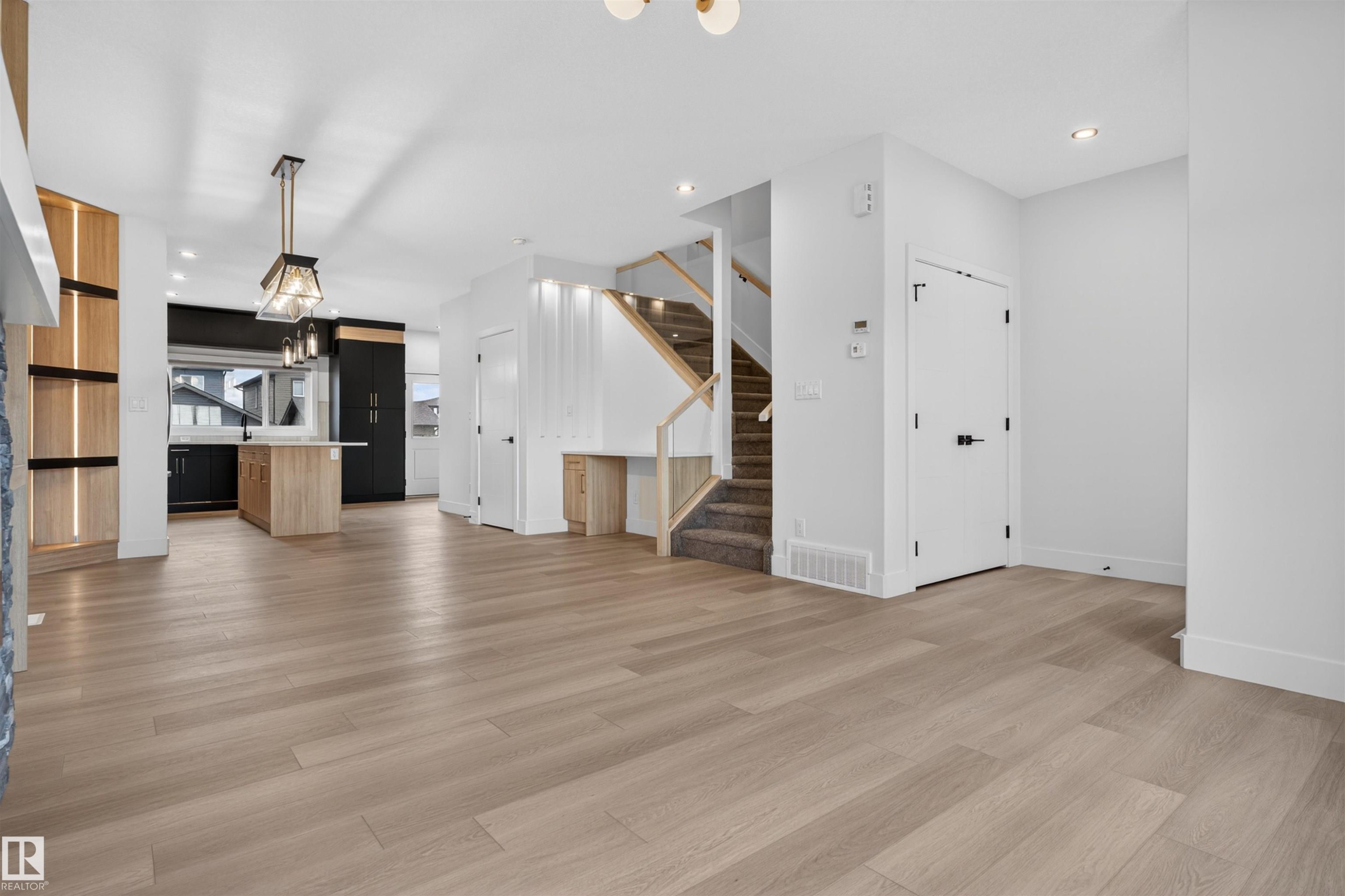 37 River Birch Way, St. Albert, AB - Indoor