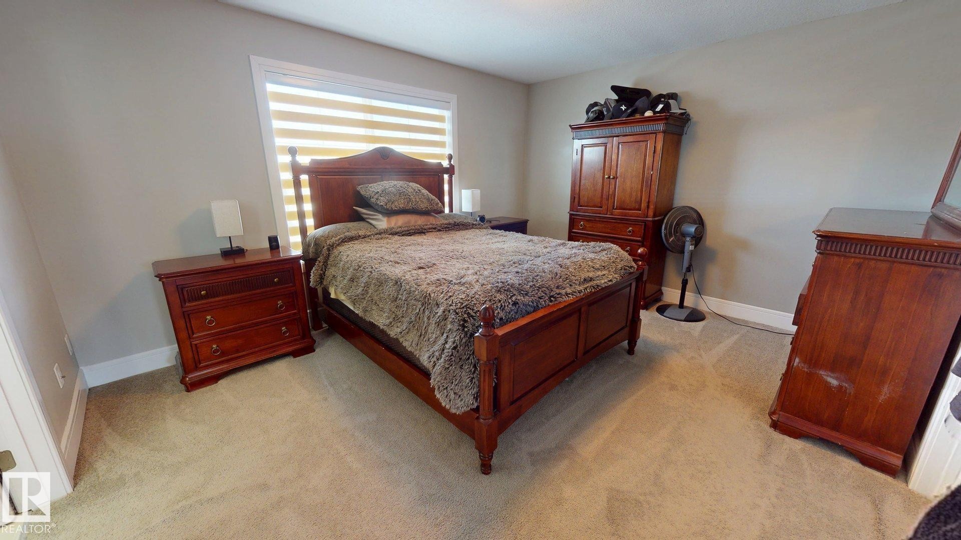 3621 Claxton Place, Edmonton, AB - Indoor Photo Showing Bedroom