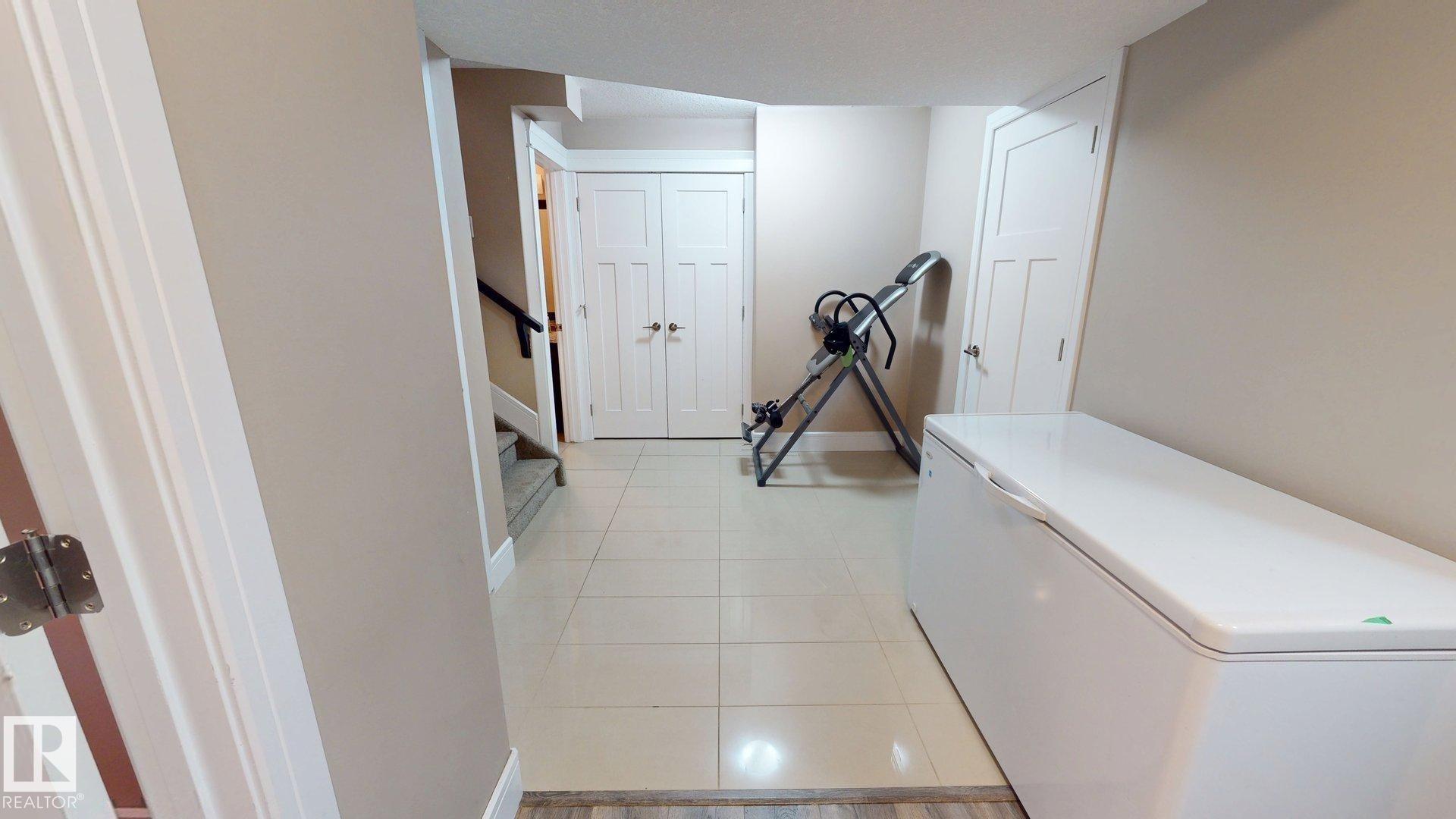 3621 Claxton Place, Edmonton, AB - Indoor Photo Showing Other Room