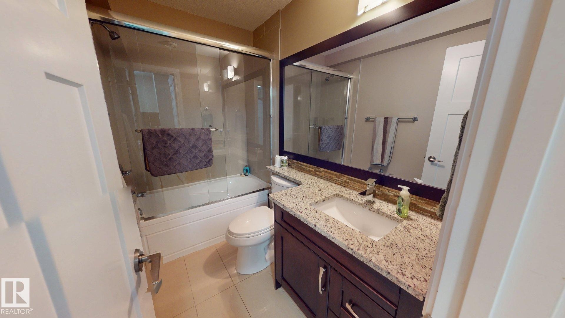 3621 Claxton Place, Edmonton, AB - Indoor Photo Showing Bathroom