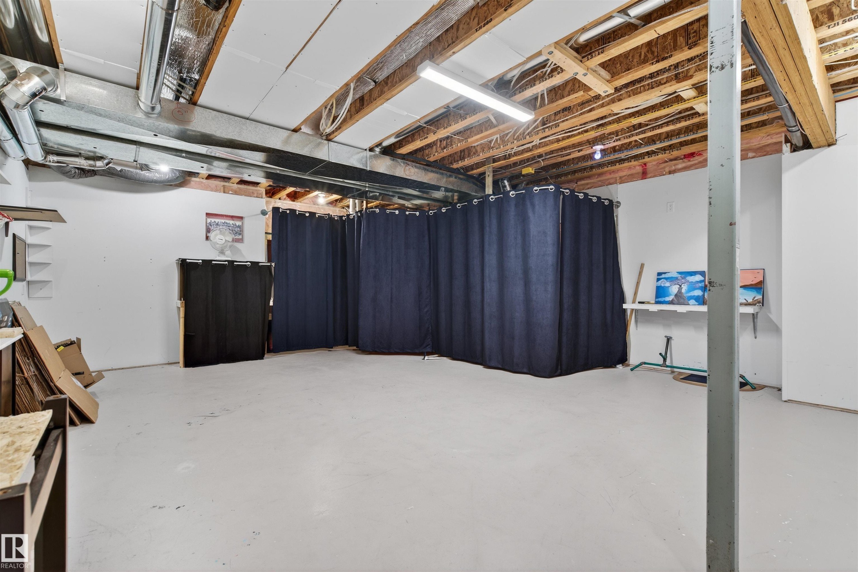 1213 Cunningham Drive, Edmonton, AB - Indoor Photo Showing Basement