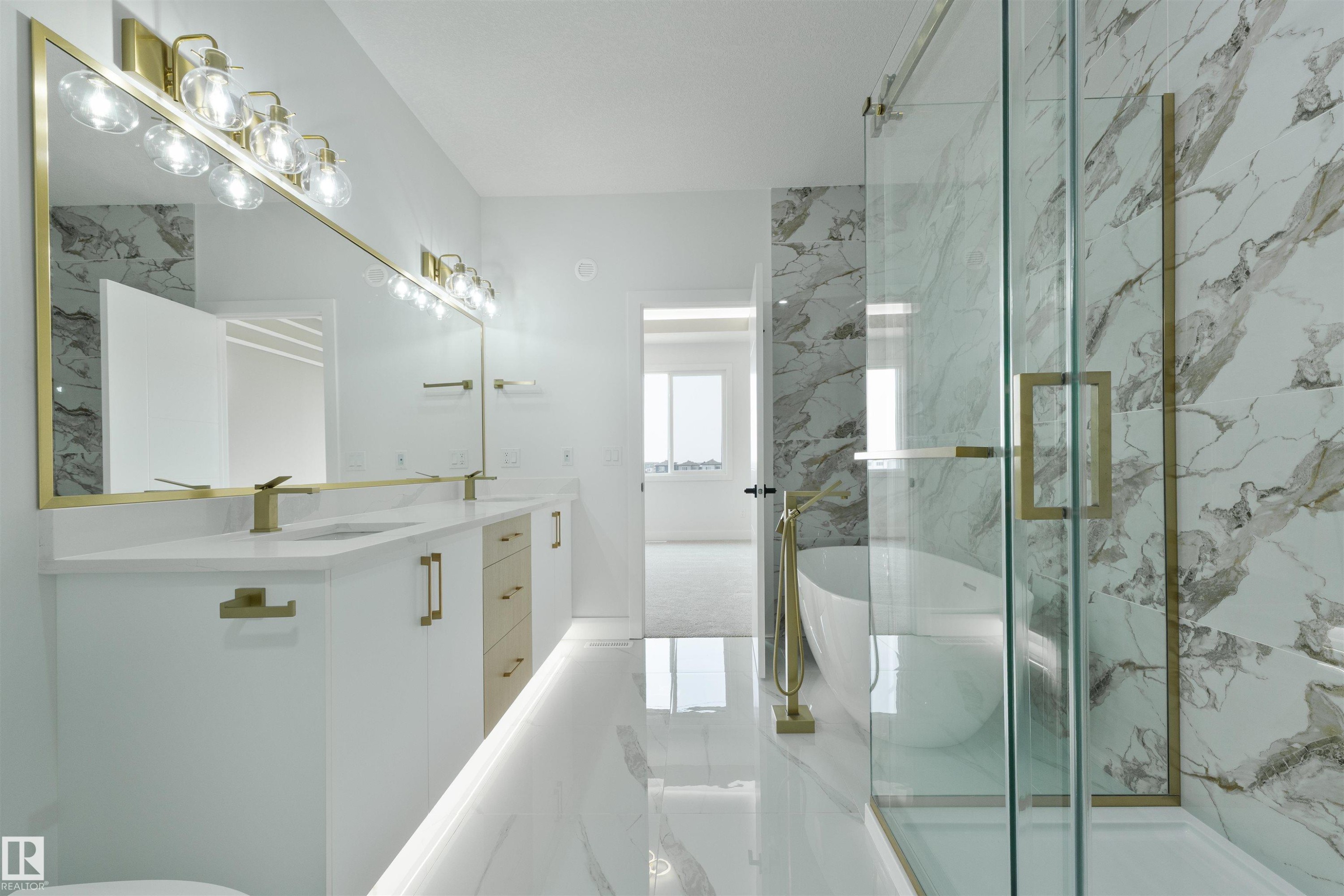 603 Ashgrove Circle, Leduc, AB - Indoor Photo Showing Bathroom