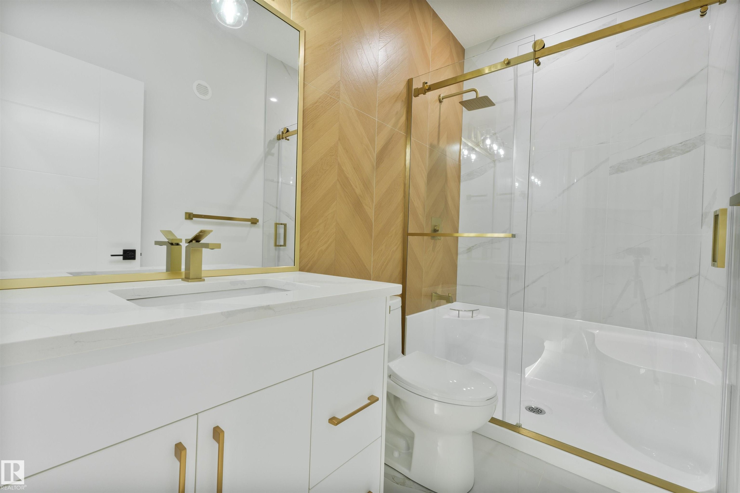 603 Ashgrove Circle, Leduc, AB - Indoor Photo Showing Bathroom