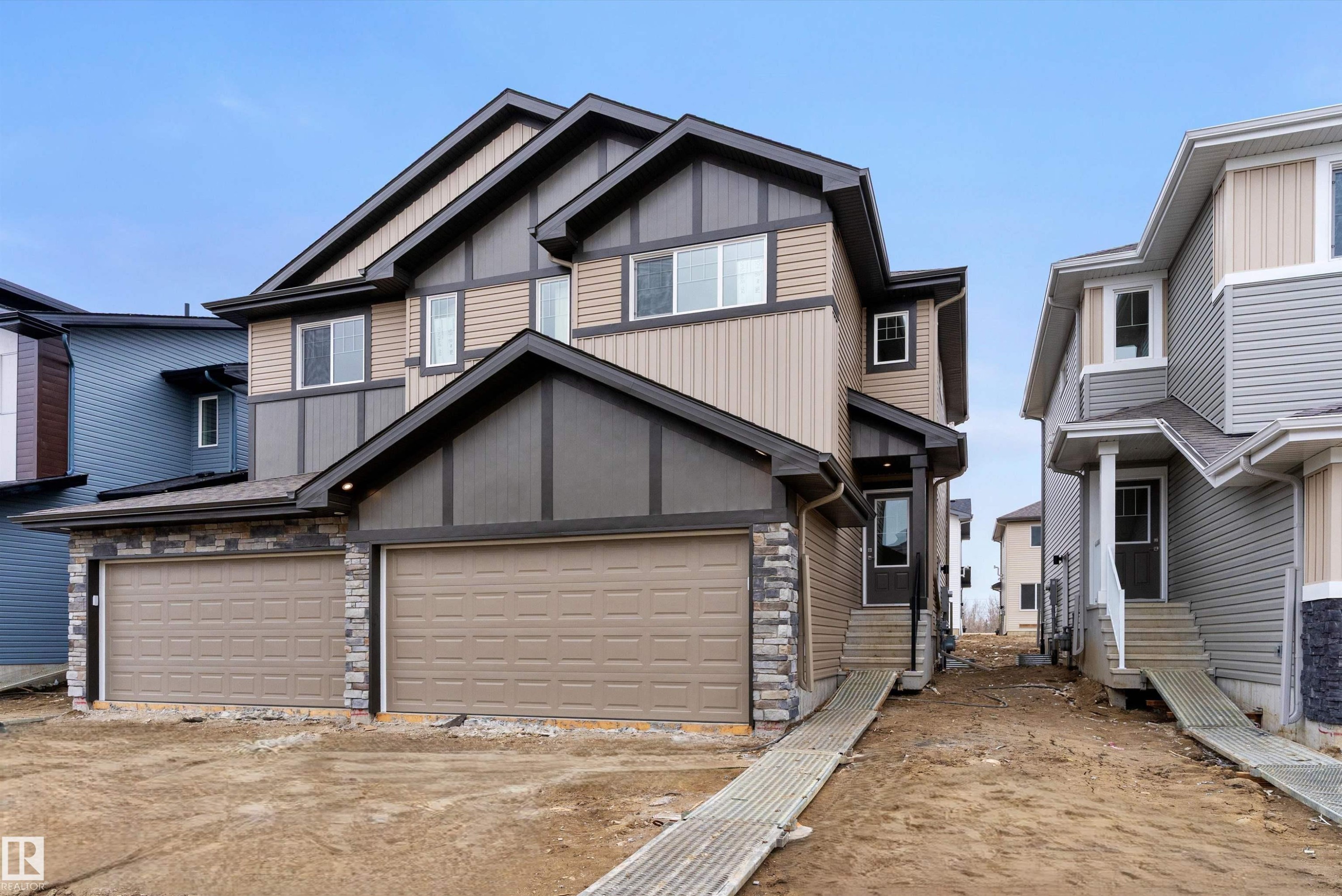 924 18 Avenue, Edmonton, AB - Indoor Photo Showing Other Room