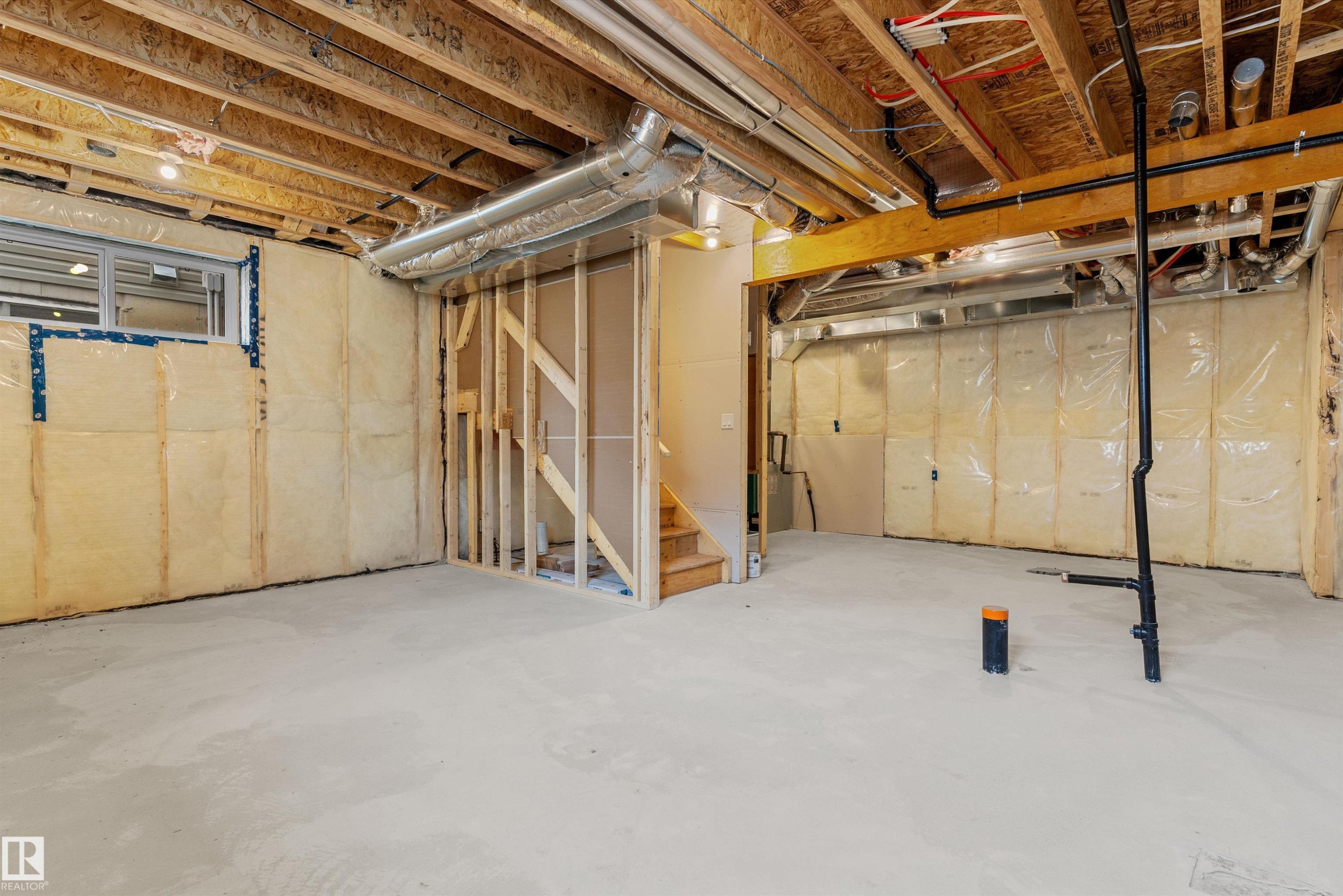 924 18 Avenue, Edmonton, AB - Indoor Photo Showing Bedroom