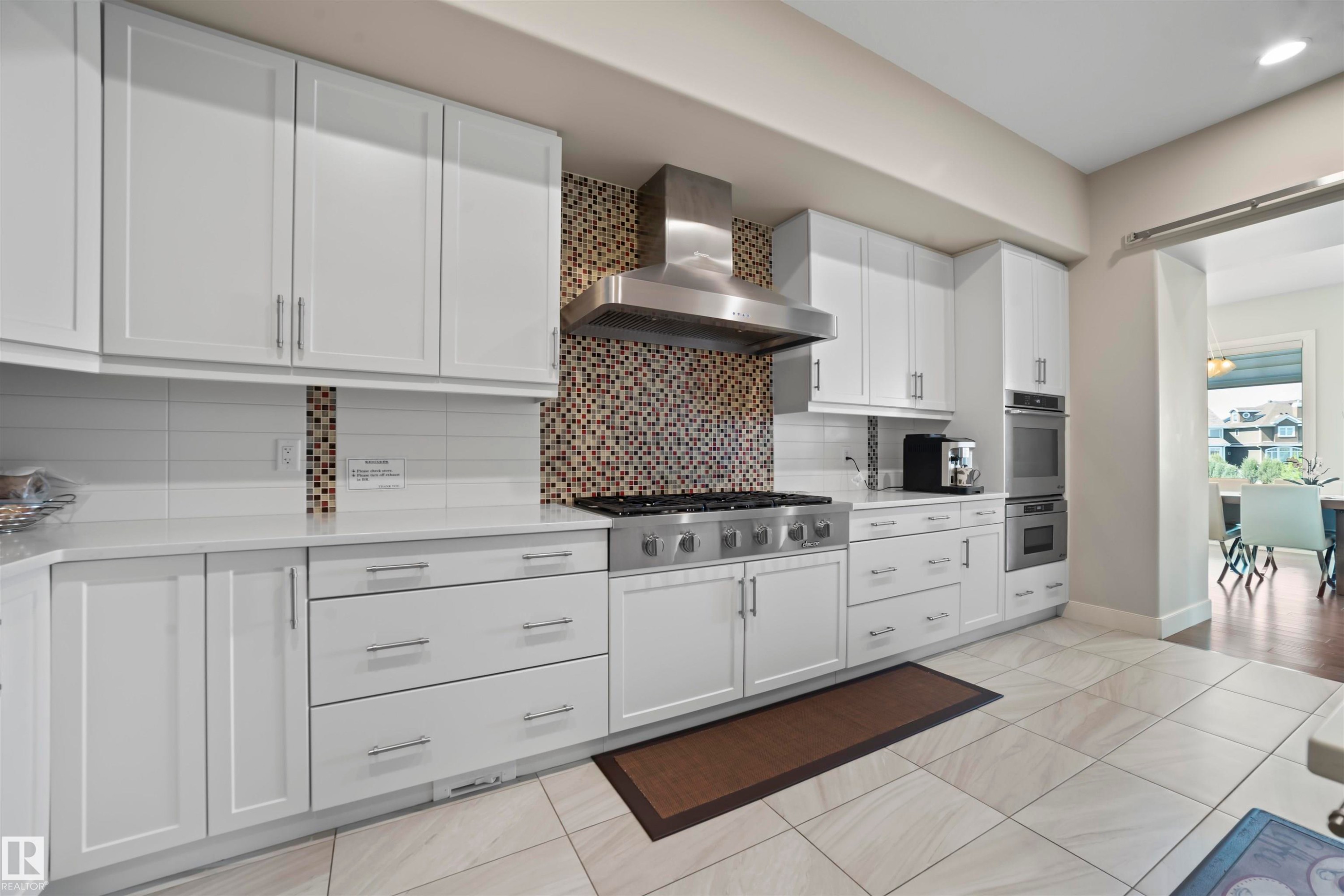 8948 20 Avenue, Edmonton, AB - Indoor Photo Showing Kitchen