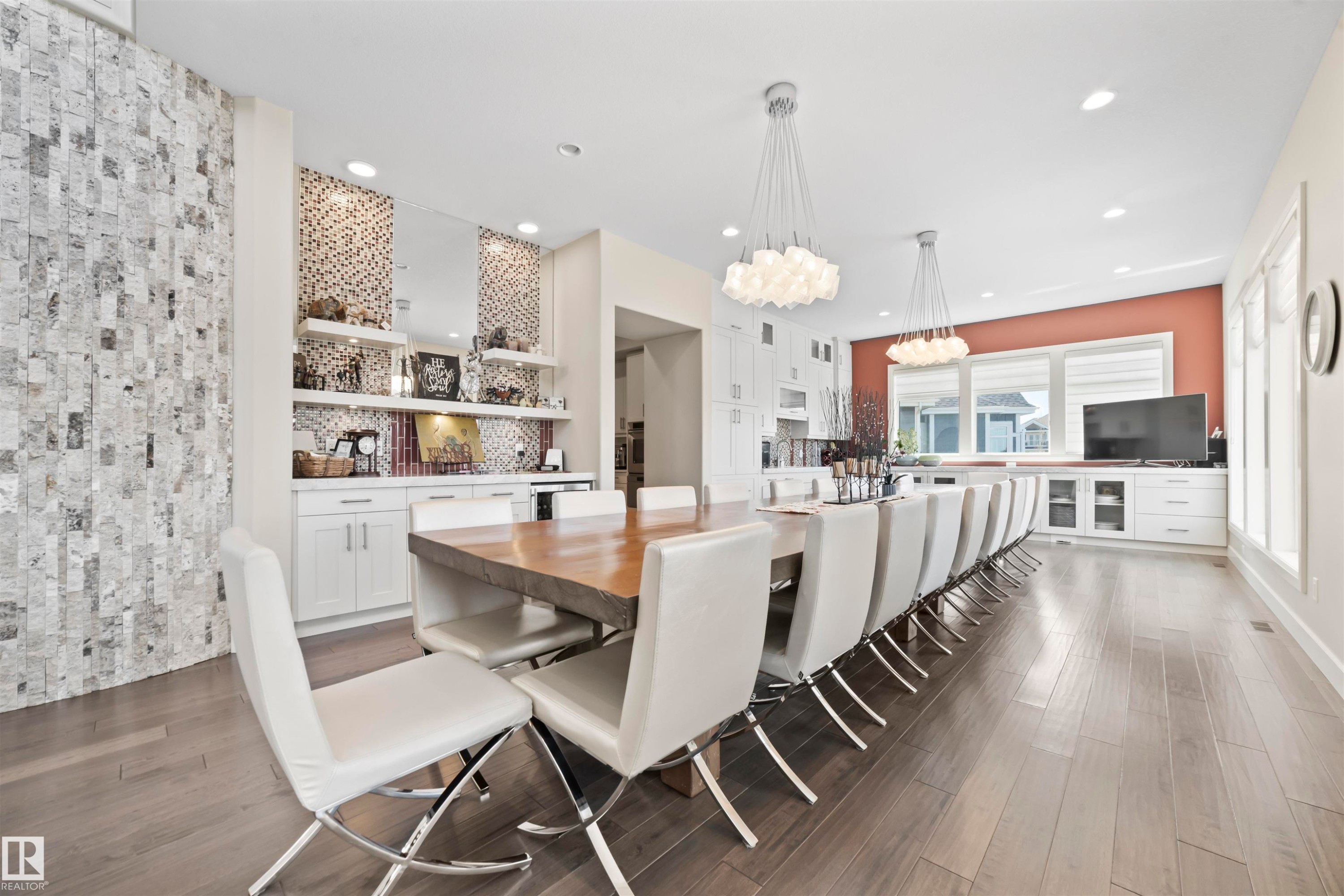 8948 20 Avenue, Edmonton, AB - Indoor Photo Showing Dining Room